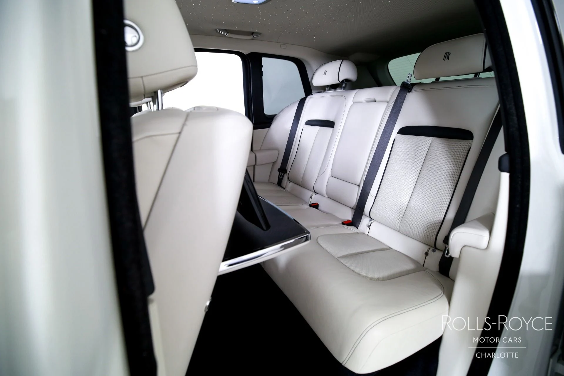 mph018_1002141352_Used_2020_Rolls_Royce_Cullinan_1772228015_fda3d40429