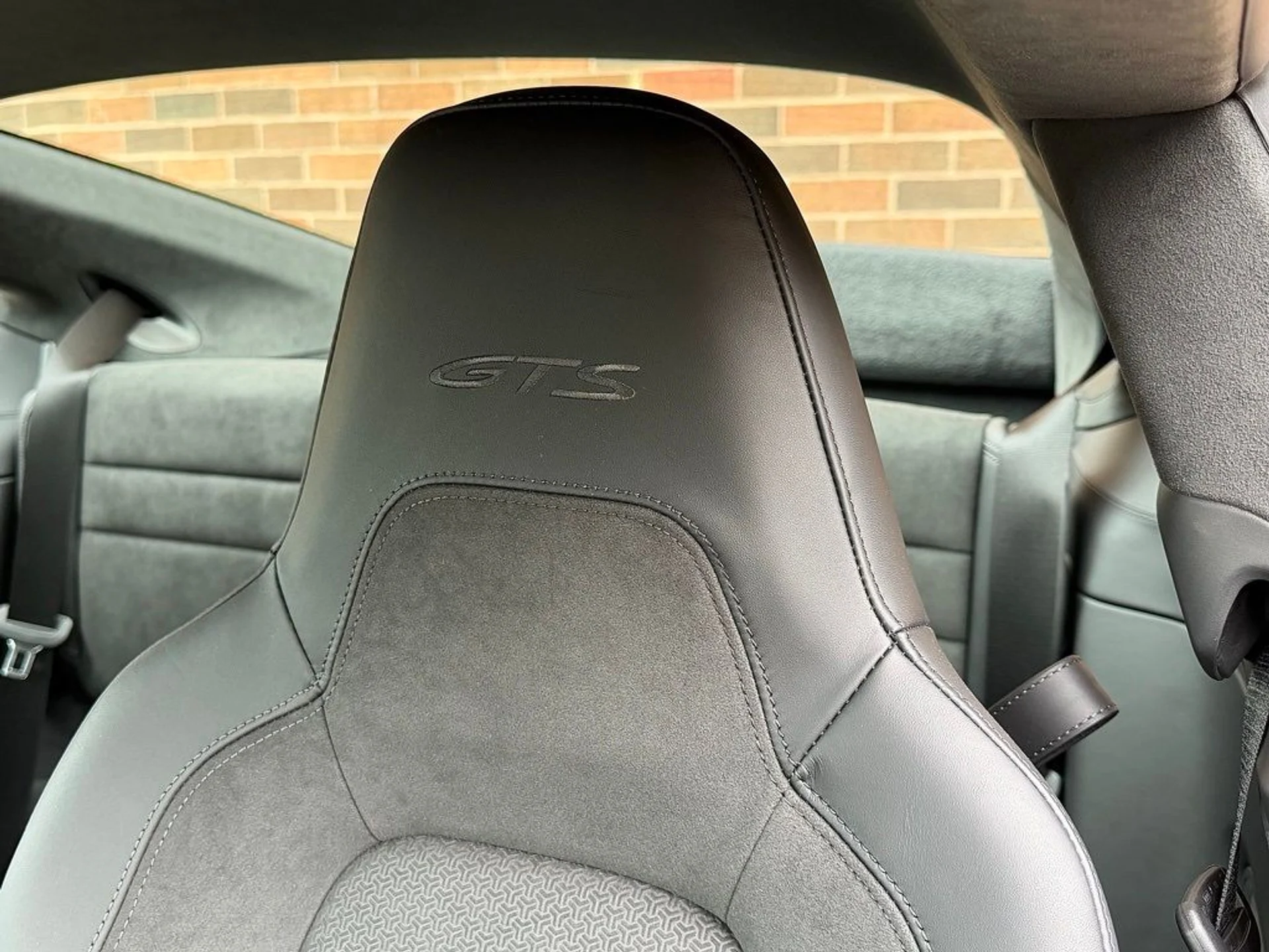 mph018_1004503943_3f2ec3fab602b8f886791ff5d46d7e0dx_5256065e5e