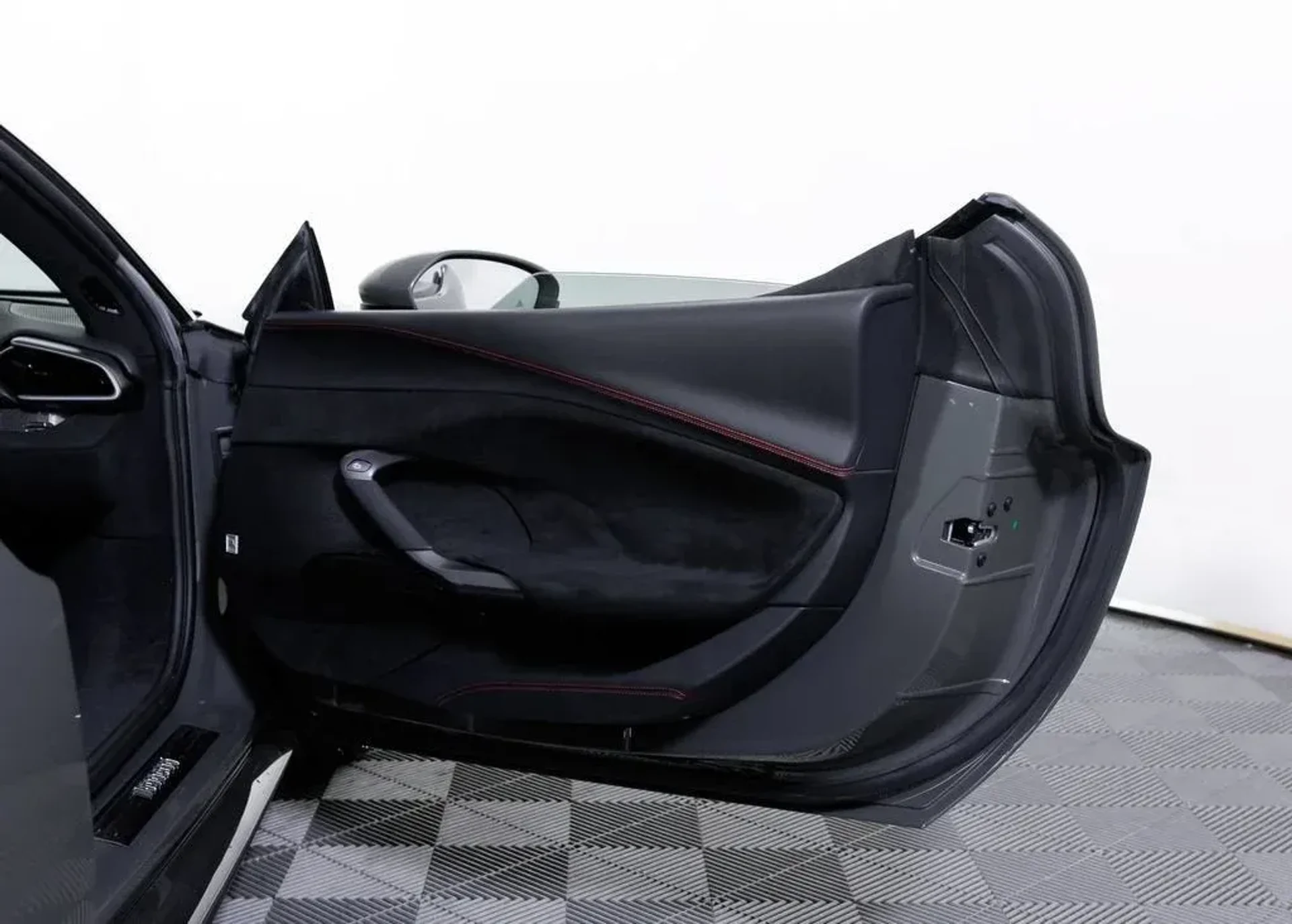 mph018_1007918367_1747f54e7c4c51ac31132ccc19fe21ac_31d2d8d97f