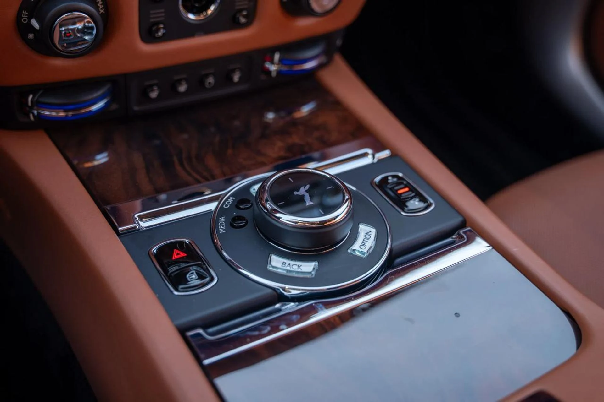 mph018_1010908382_31d30909d6039f6176f55efcd6e5454e_55ee733e04