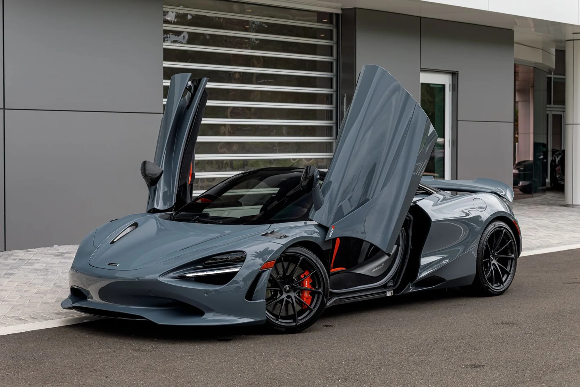 mph018_1012550543_Used_2024_Mc_Laren_750_S_Spider_Performance_2c4dc1a13a