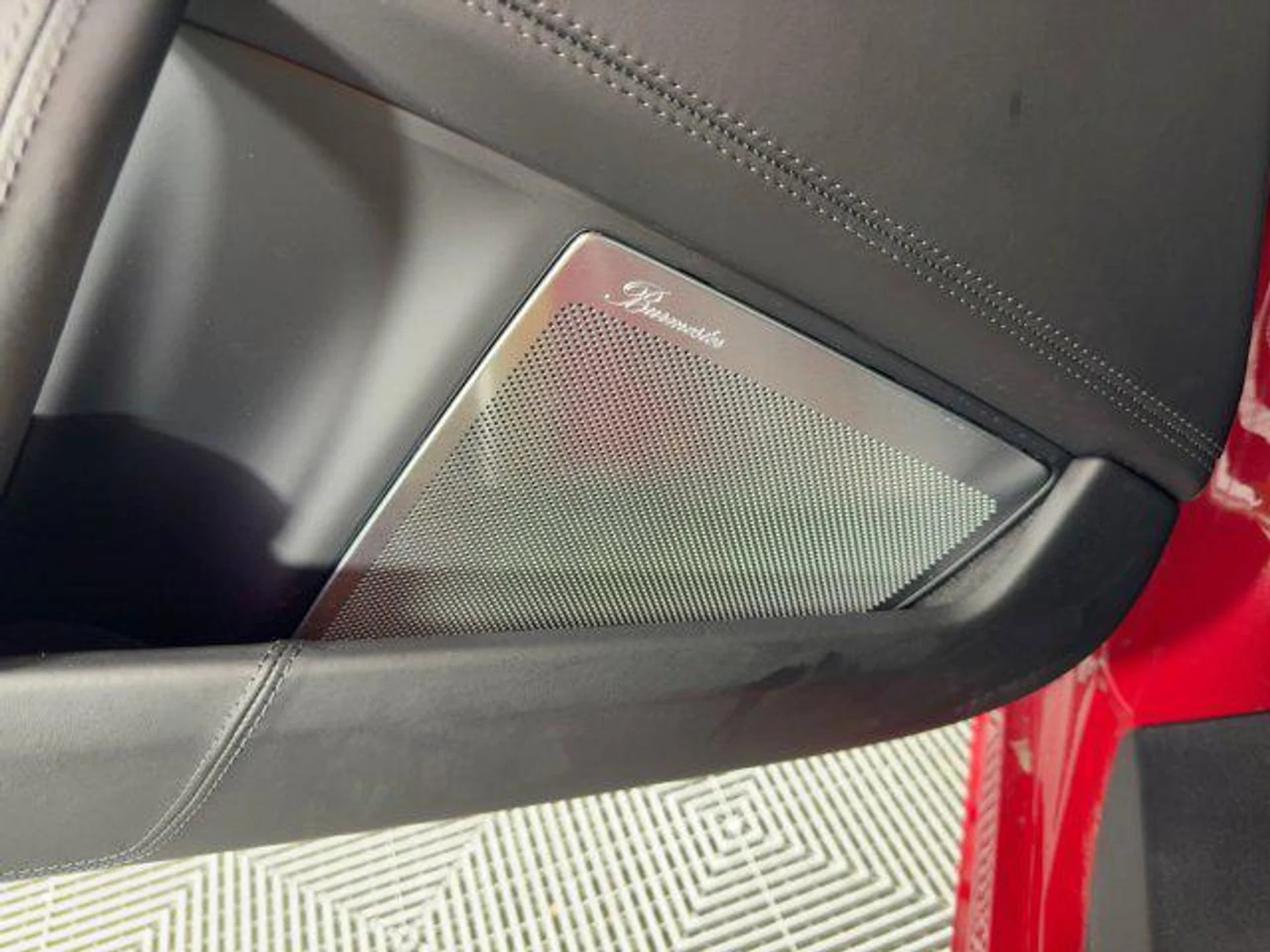 mph018_1012991185_3s7_Ef_W_Zk4b_BK_3_In_Lp_Crf_N_tv_D_Fo_e1407f8b60