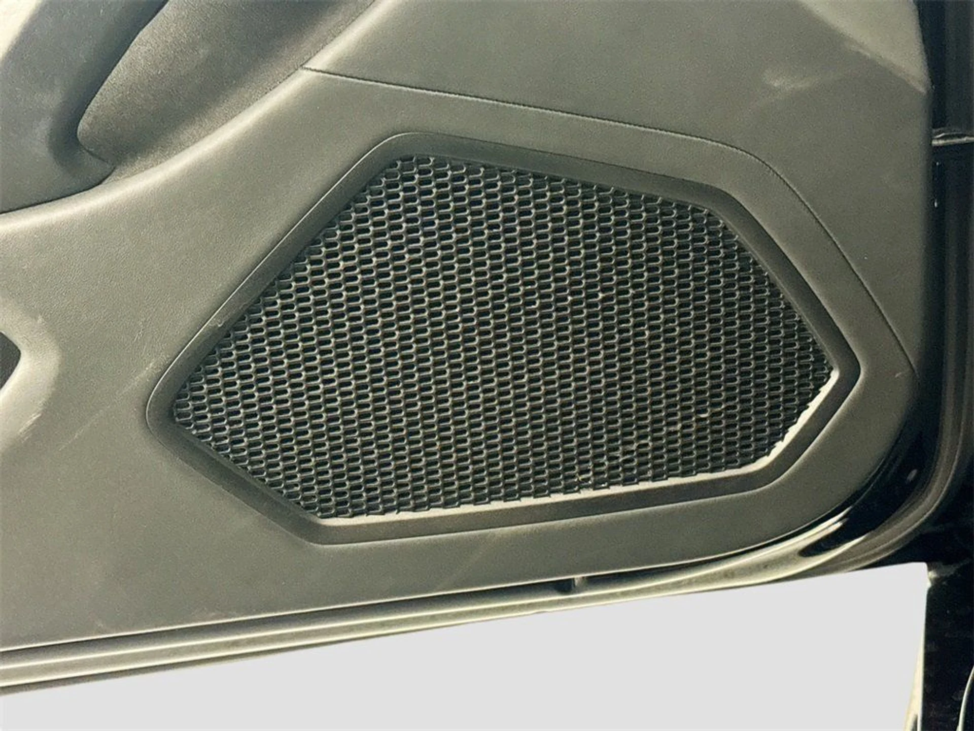 mph018_1013544579_eacd71405d9b34c9d4a3494e2f2de09a_5c646b1474