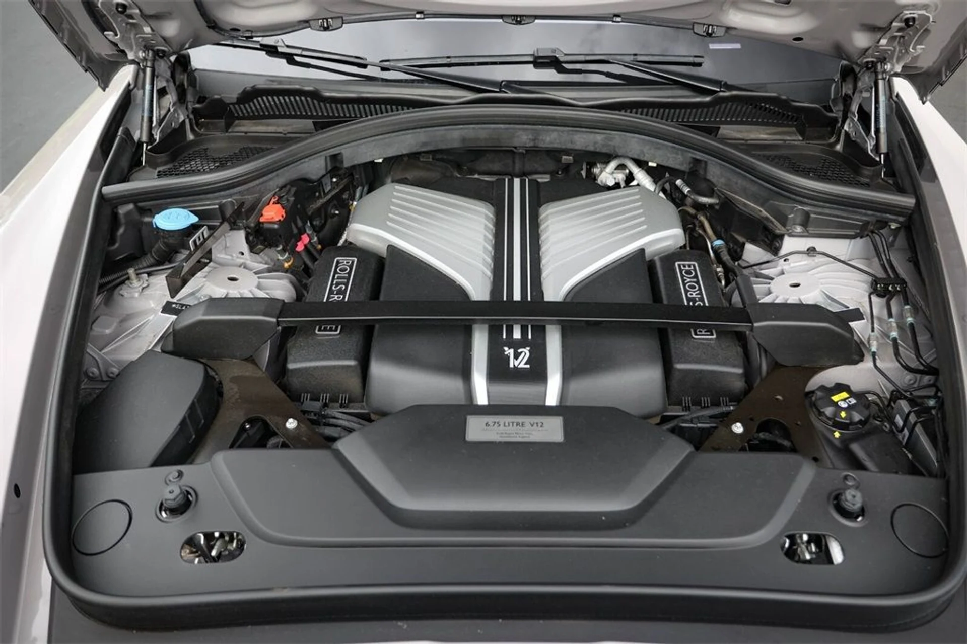 mph018_1018663429_b95819040b0923737347d840f75a7984_262d59e228