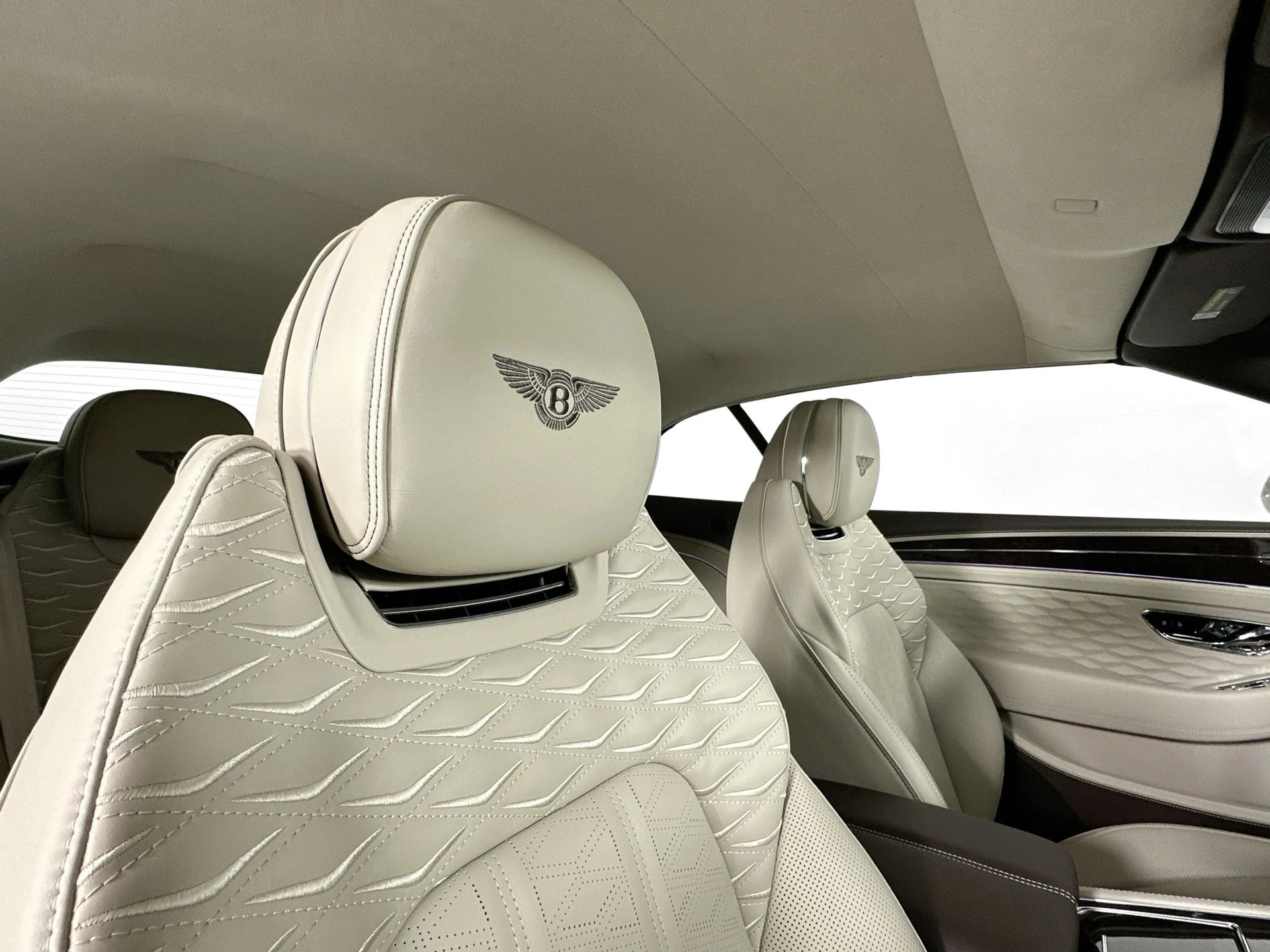 mph018_1019618664_19_74a48e1800