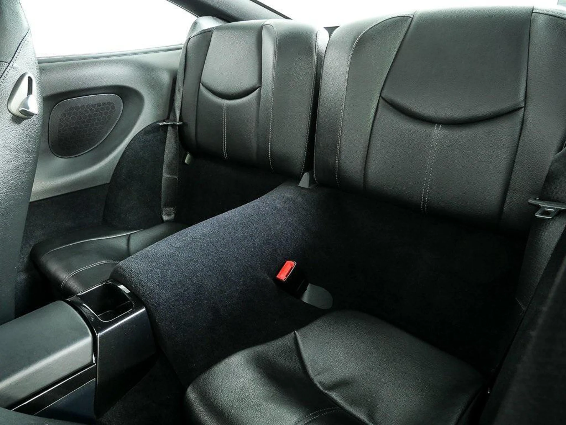 mph018_1022162741_ksj_B_Wog7q_Ovt_Qn08_M_De_USS_QOIQ_b6c554de52