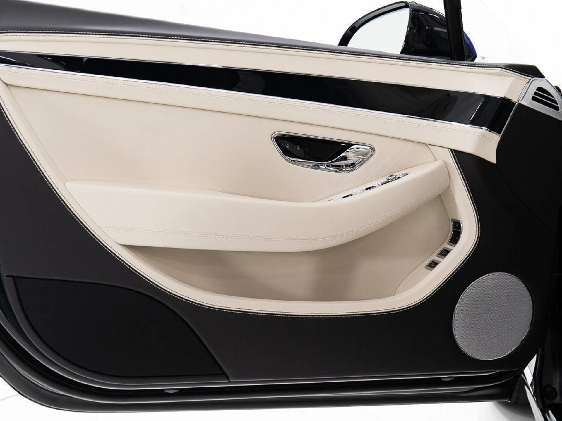 mph018_1022211353_4d8e692fe405a99871b7056a1f97d2c5_31e70ea3a1