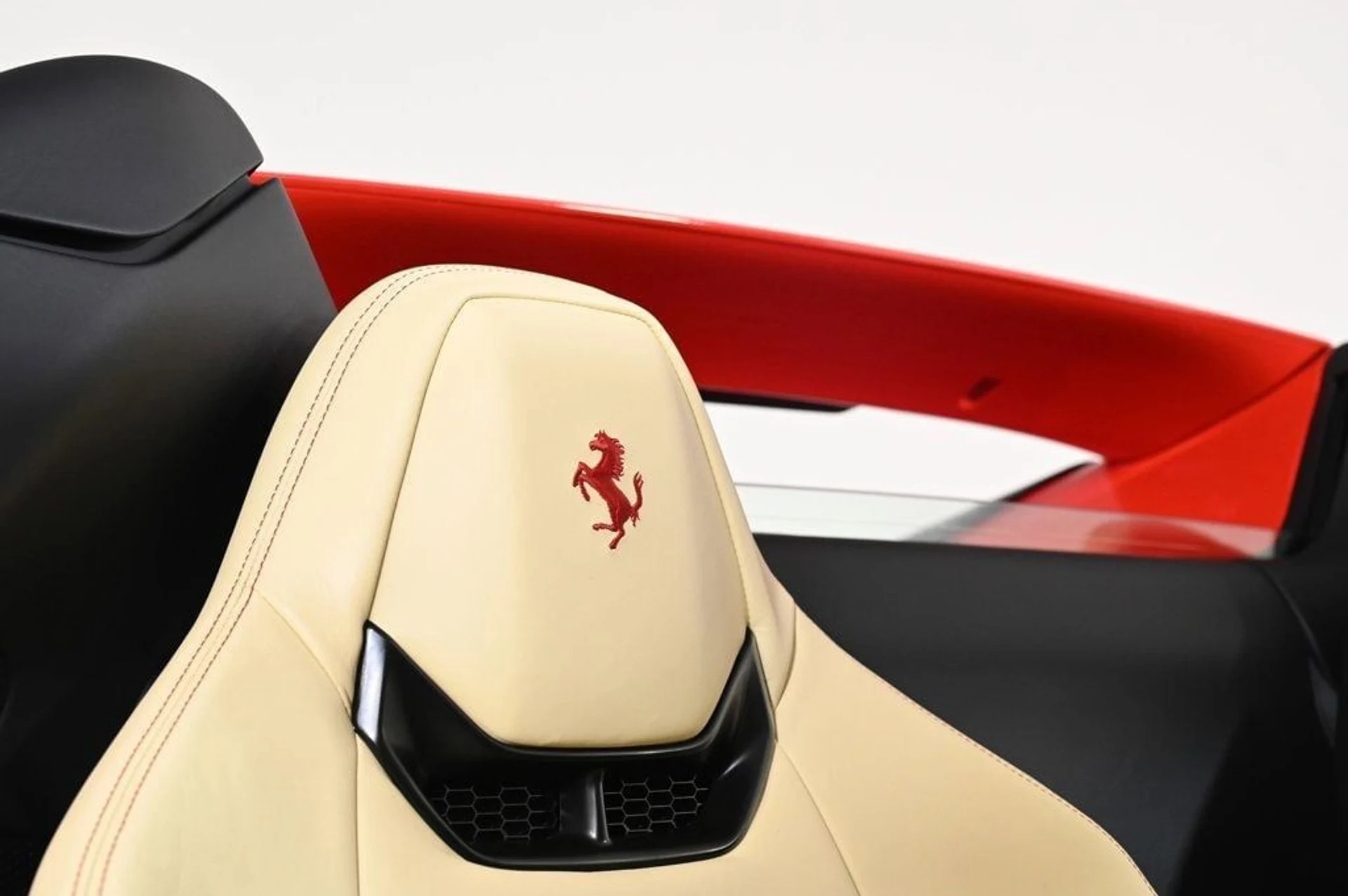 mph018_1027146515_ca7cdc795cd84fdd8264480aec5b59b0_b198781401