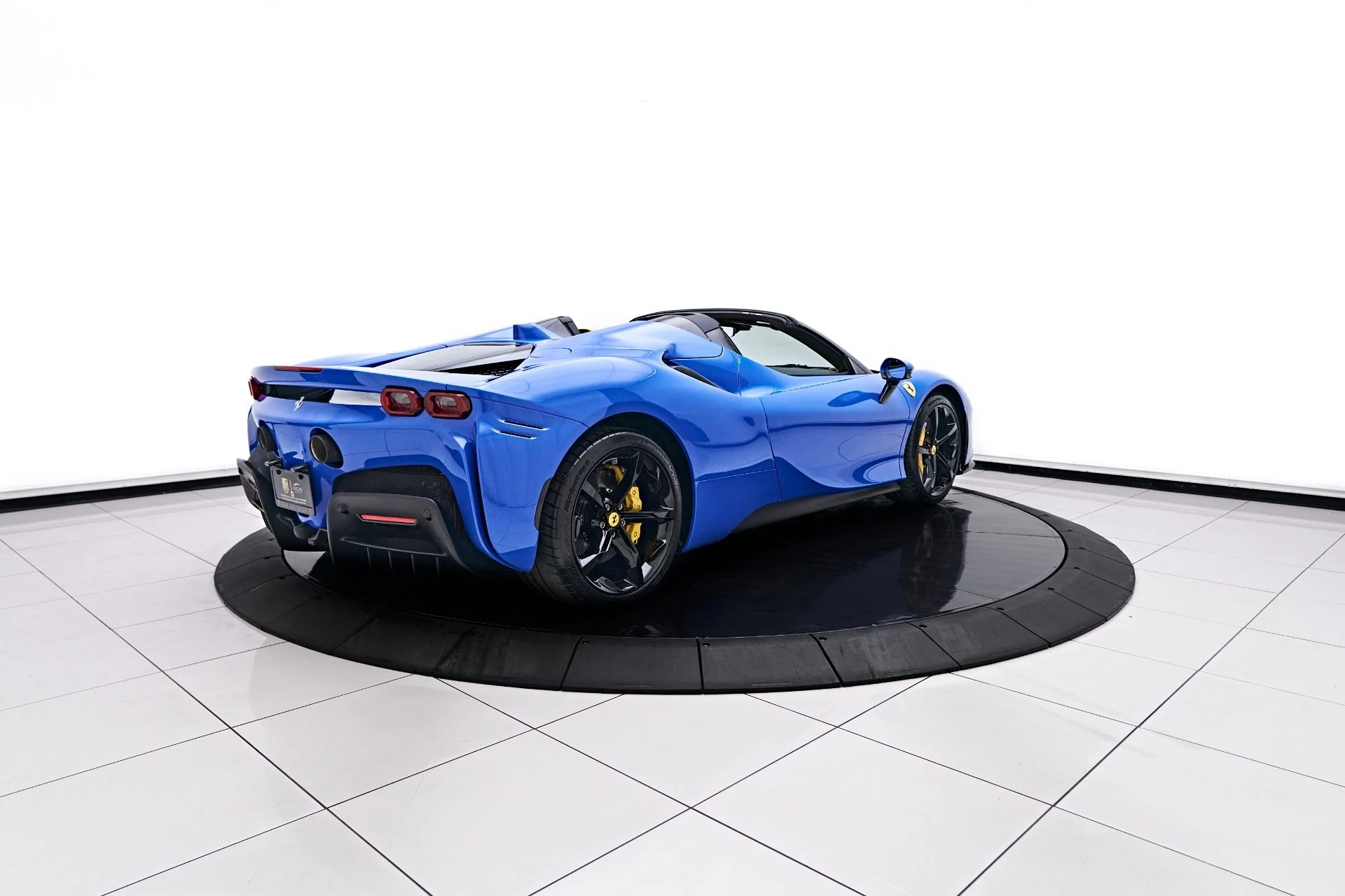 mph018_1038654001_Used_2024_Ferrari_SF_90_Spider_Base_1752630680_12289f704c