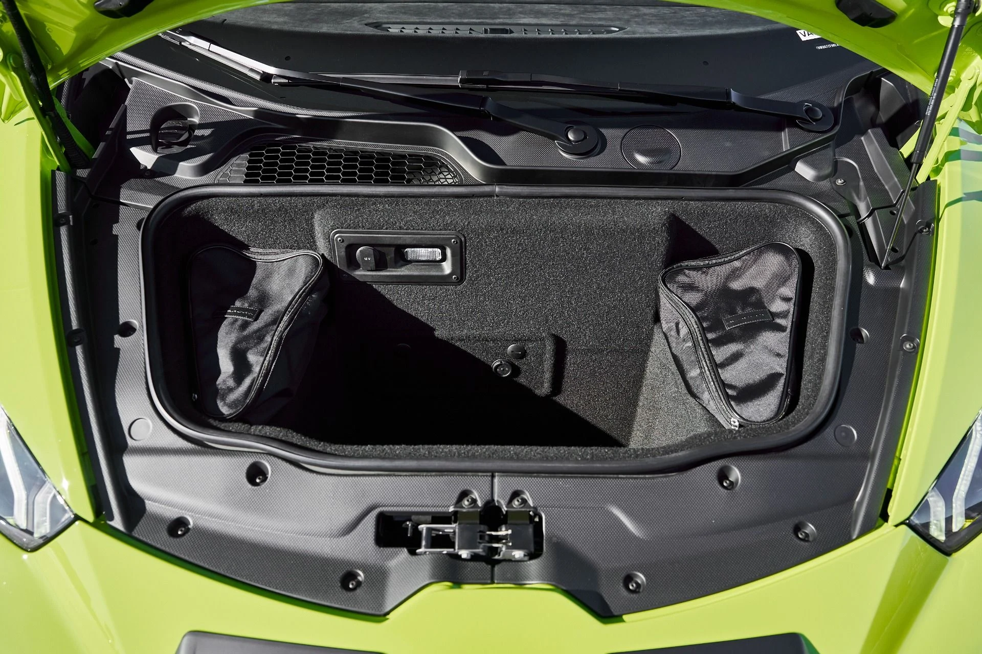 mph018_1043491451_Used_2024_Lamborghini_Huracan_Sterrato_Base_1767062385_99f912c8c5