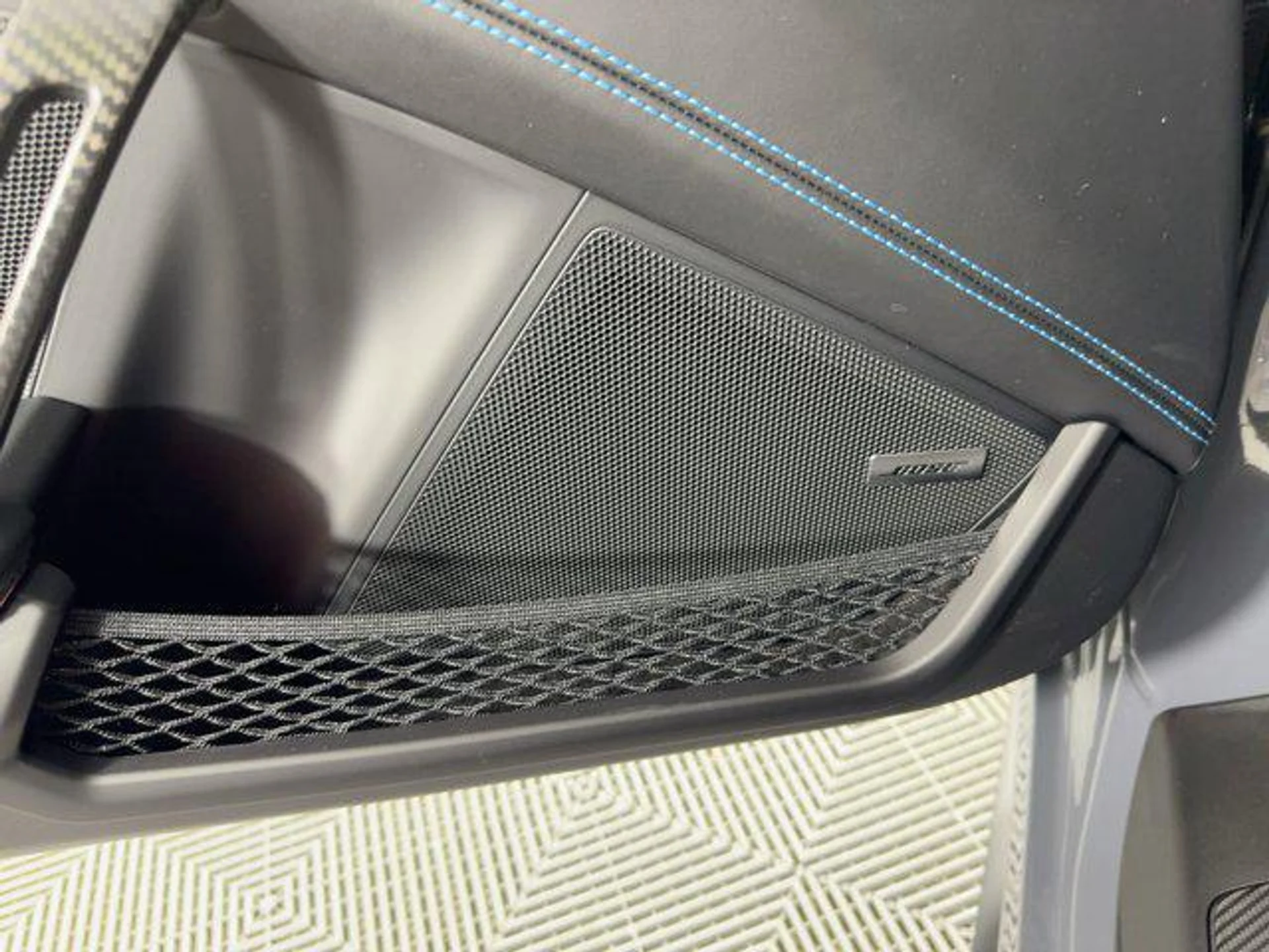 mph018_1043644046_id_Ze_A_Avhkg_J1n_Qg_Bl_Tw_M_Dx_HNY_0g_597769afa4