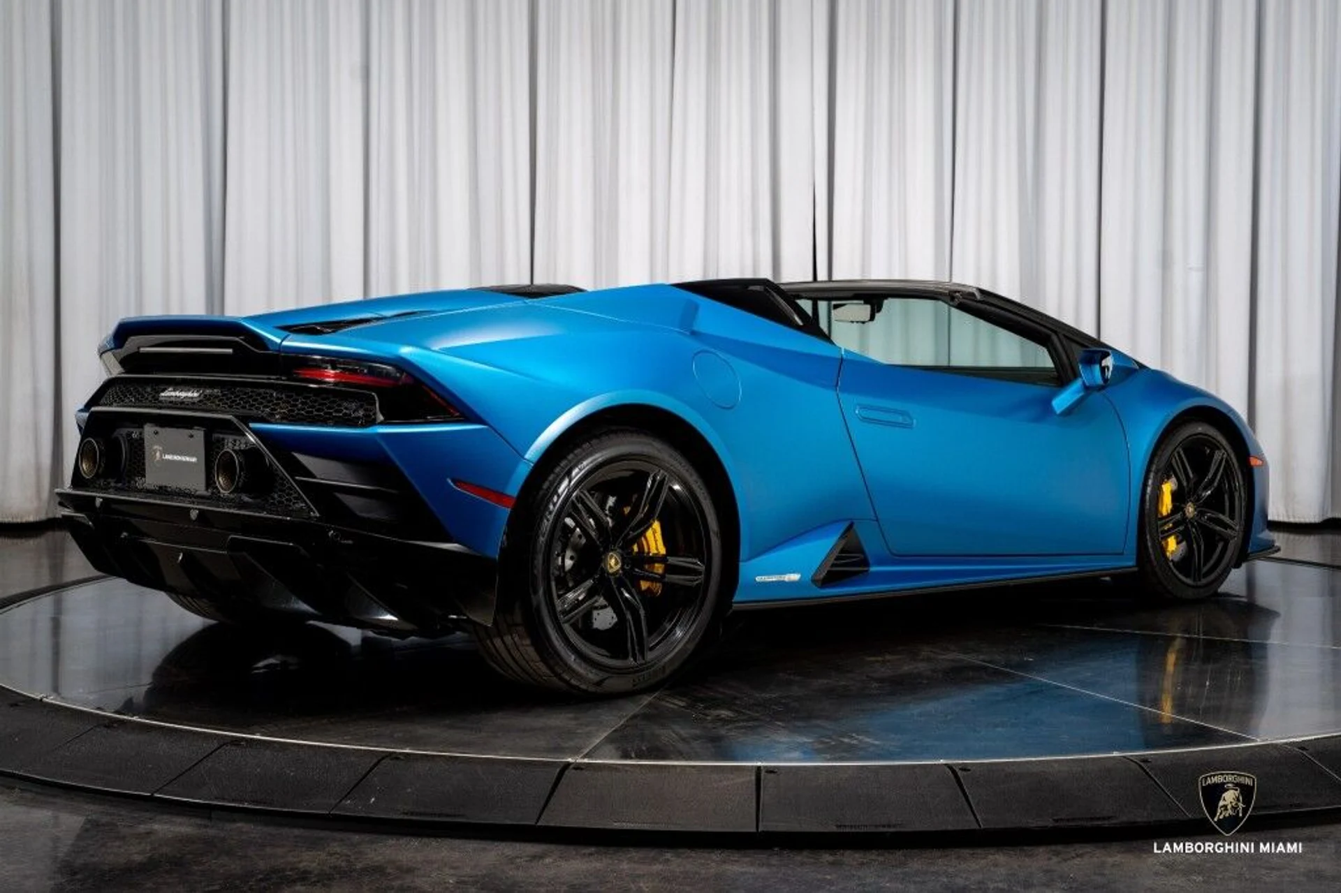 mph018_1047716694_7c18cb100ff32ca27f097a838eb2ece5_975c0c48f9