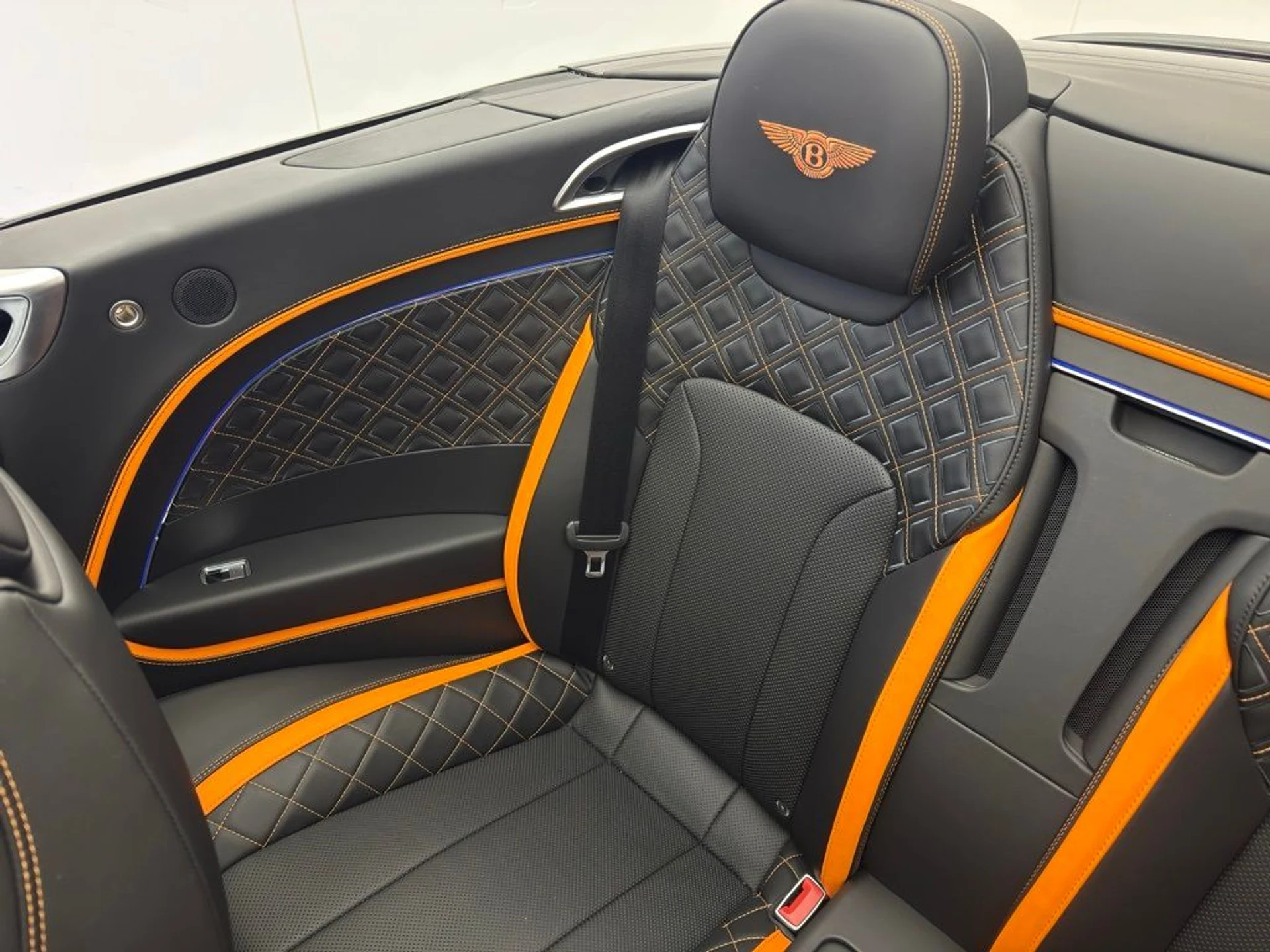 mph018_1048144168_q5ix4bfntawfik3ofij6g6d9o4nm_499f00ada0