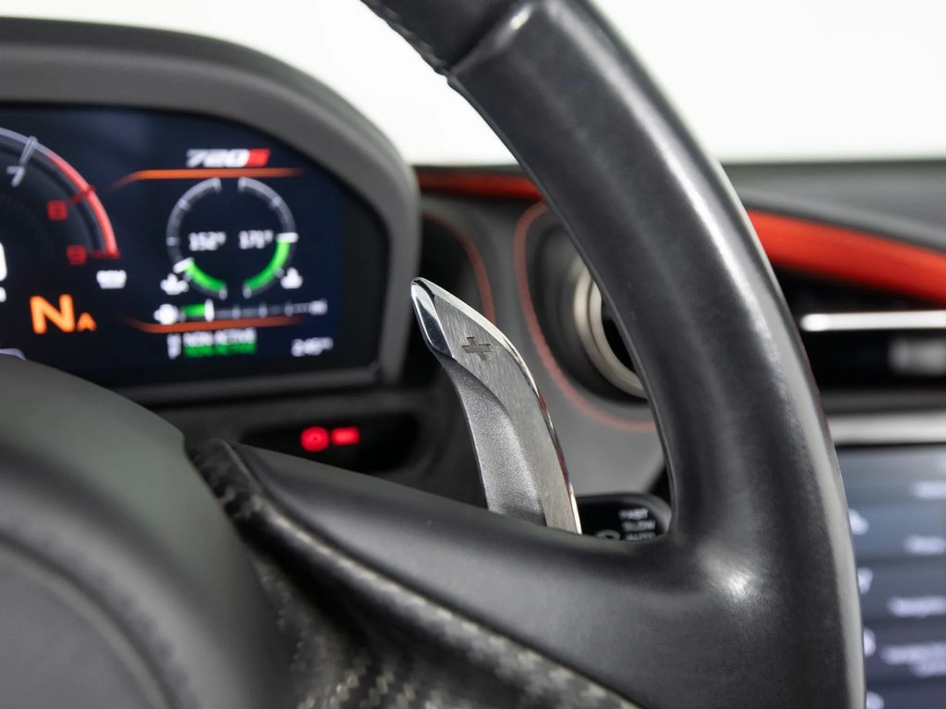 mph018_1052763881_724765b3da00b70460f38b268c656d91x_ea1a2354de