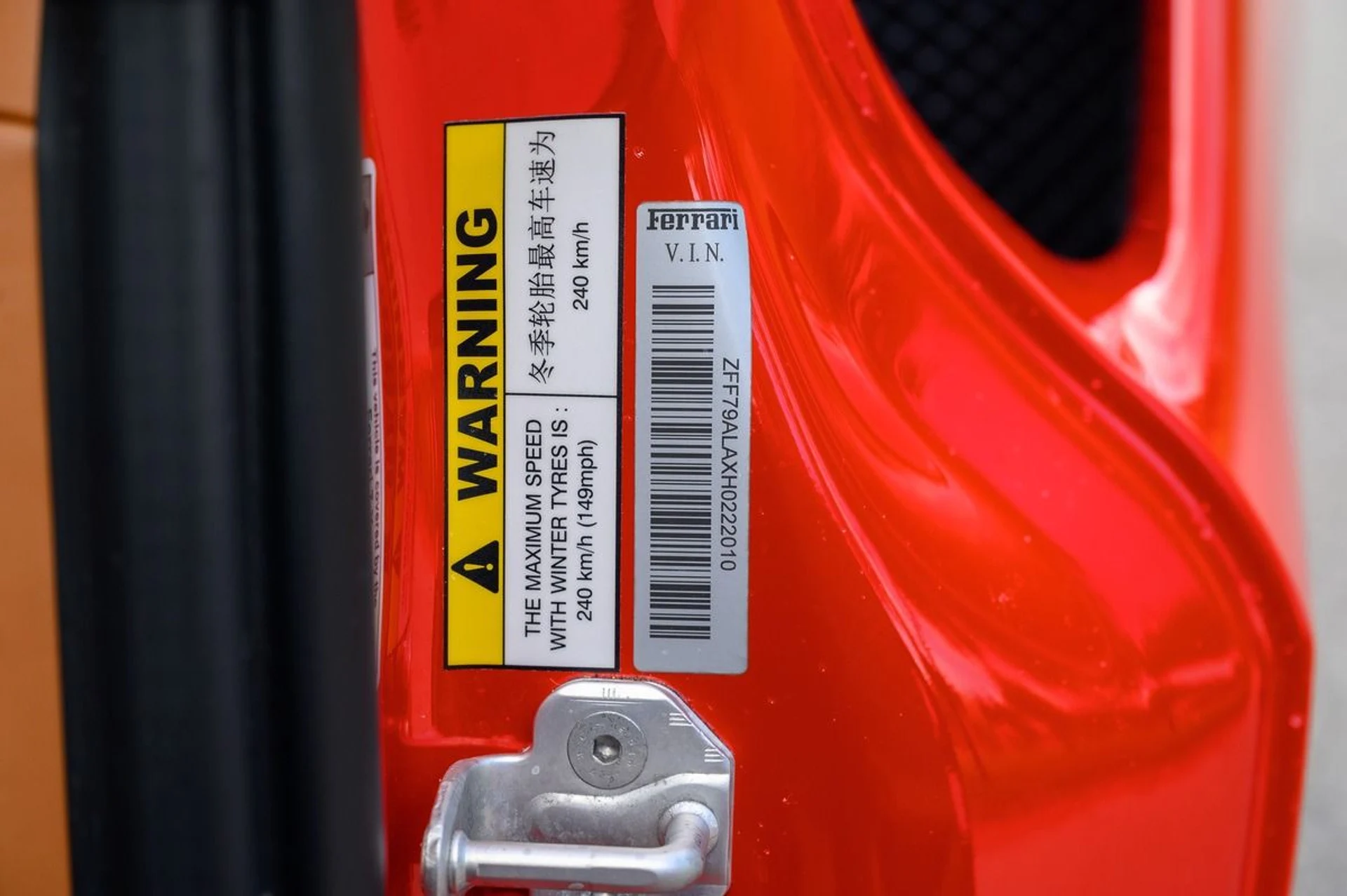 mph018_1053129417_Used_2017_Ferrari_488_GTB_1753314367_0b58b5cd4f