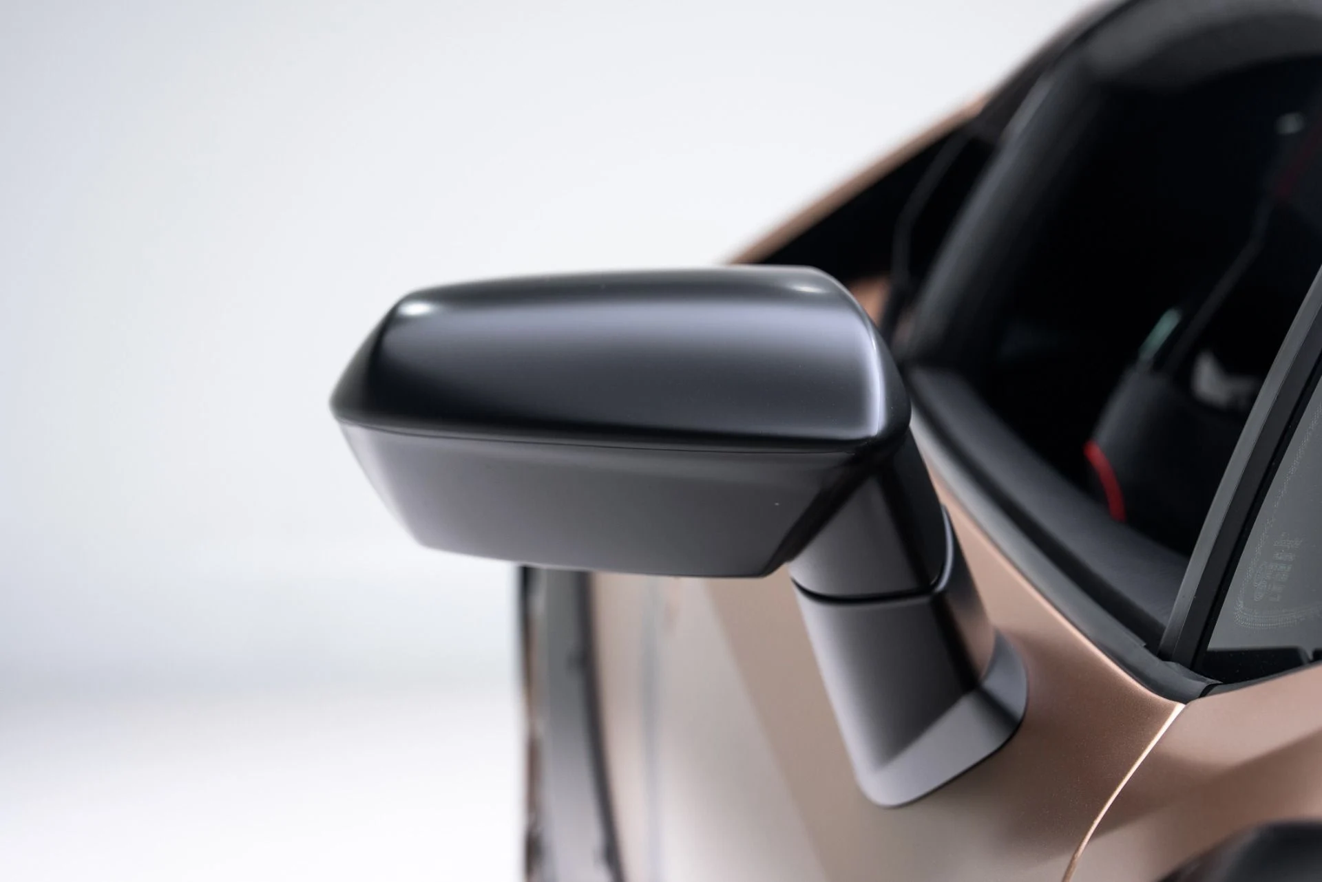 mph018_1063368754_Used_2024_Lamborghini_Huracan_Sterrato_1774458866_3b1000fe50