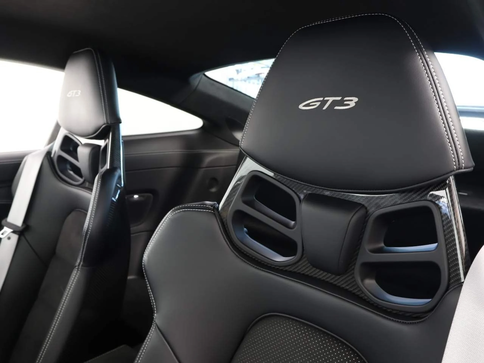 mph018_1065754566_8b6a29c91f52389d5431733166610c50_e849535e65