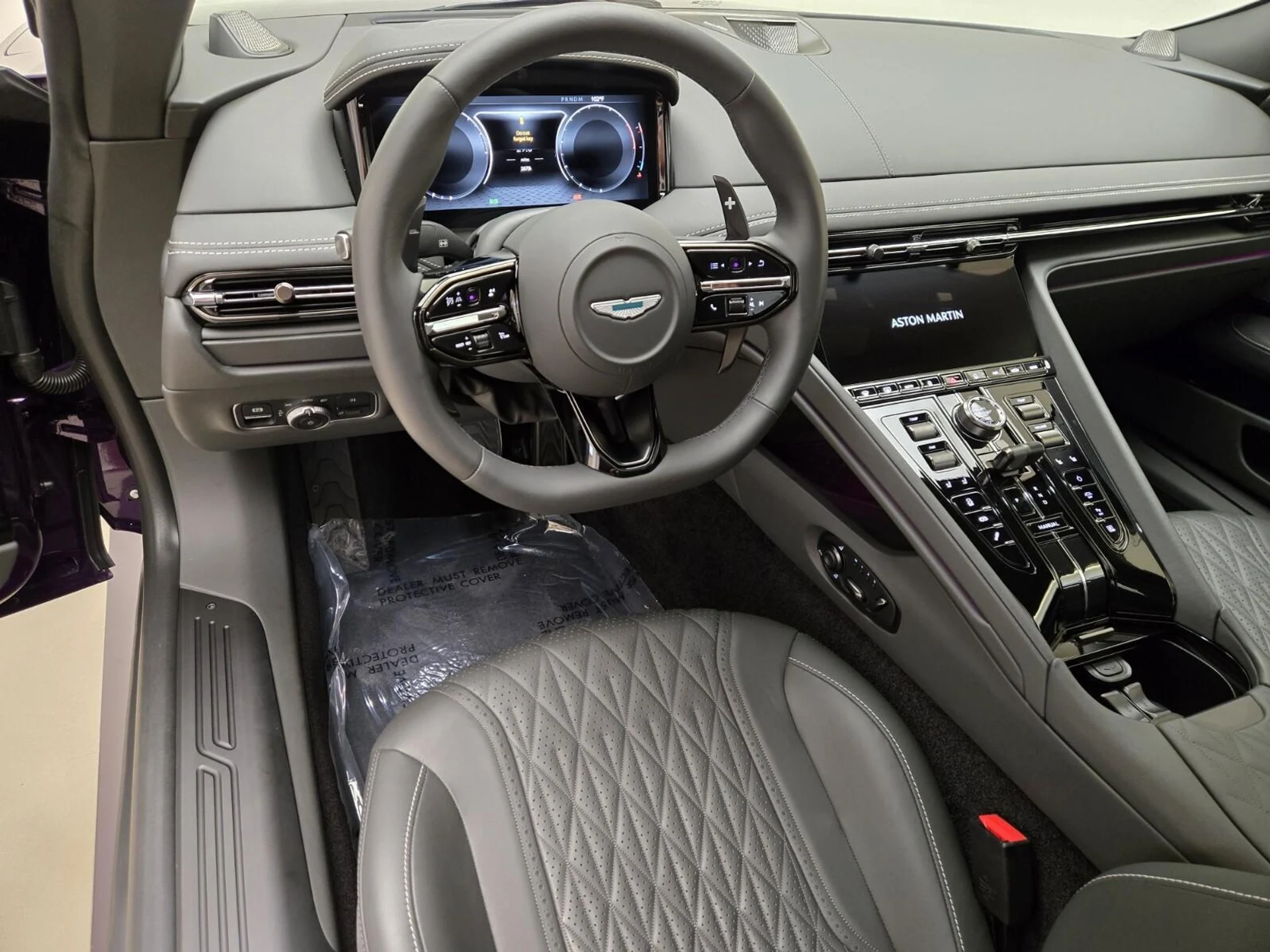 mph018_1071448809_Used_2025_Aston_Martin_DB_12_1752731160_463098fef5