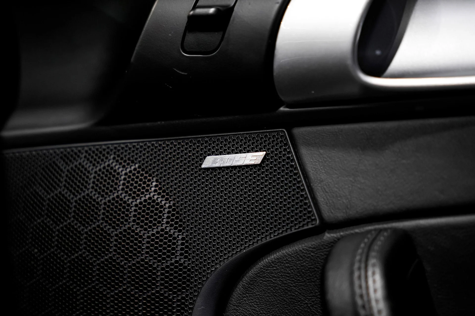 mph018_1073738017_a2073a308321b839bc5b09c904992398x_8a2ad4094f