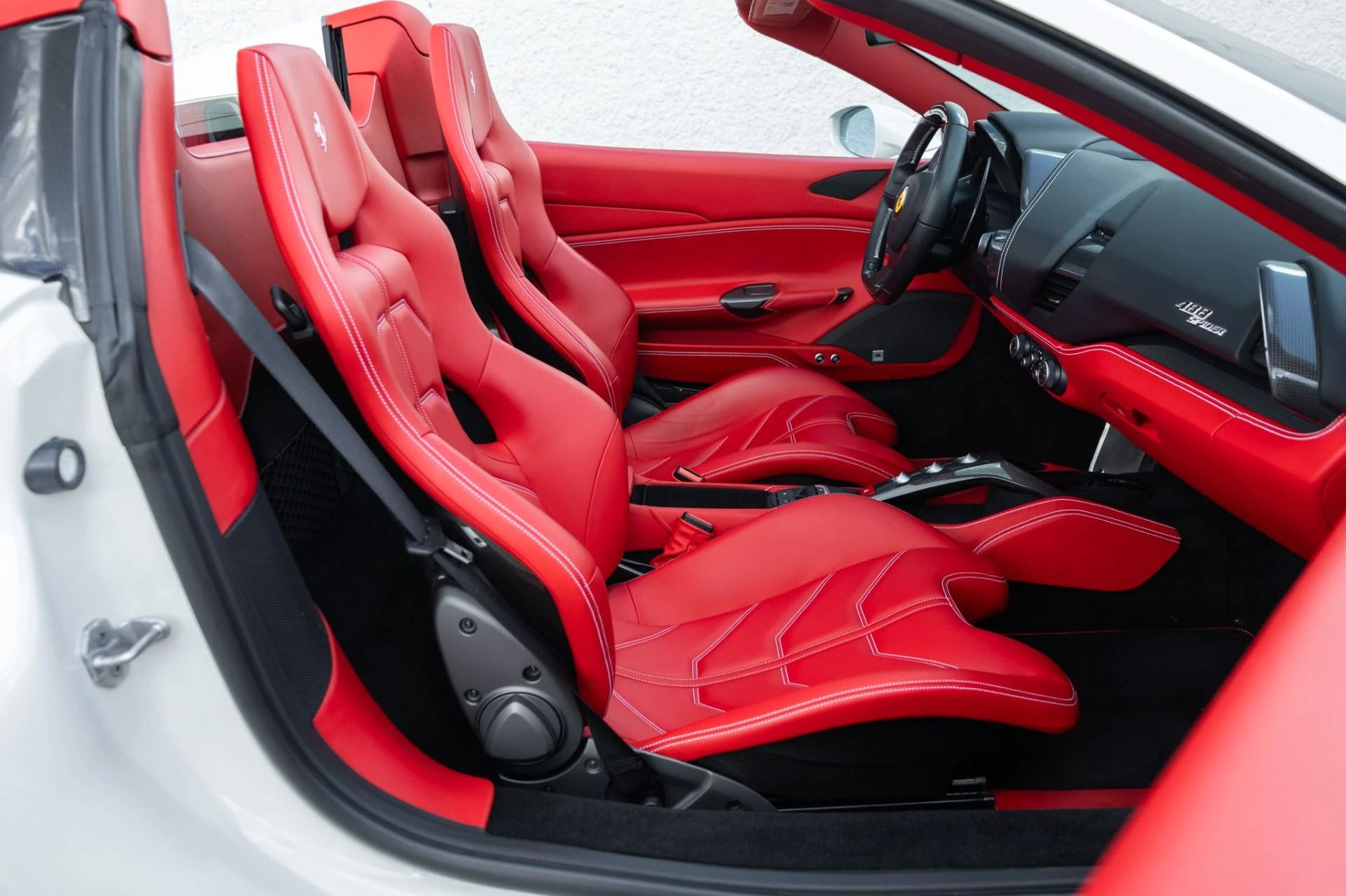 mph018_1092534113_Used_2018_Ferrari_488_Spider_1781219739_bf7fb5488f