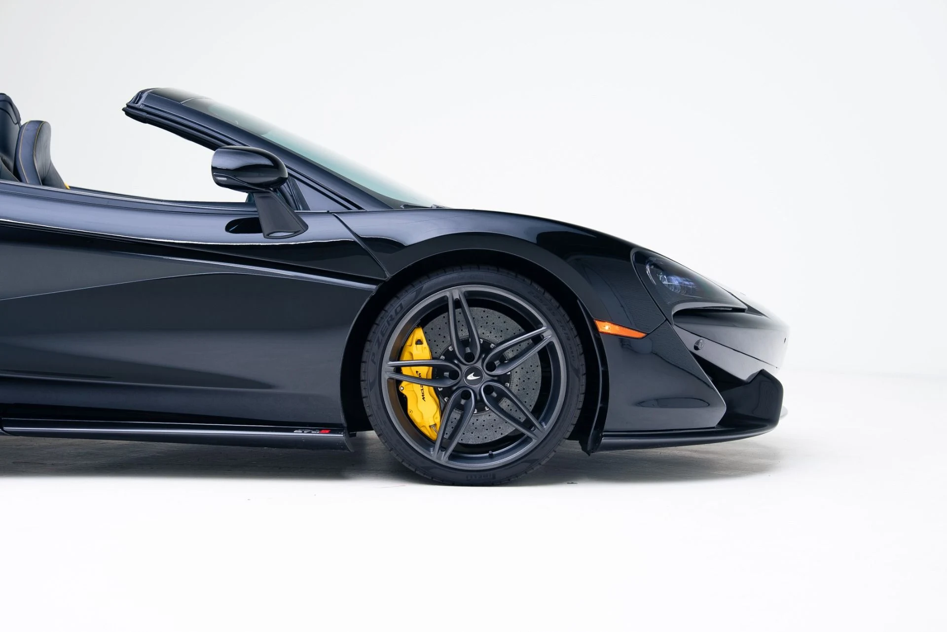 mph018_1092976105_Used_2019_Mc_Laren_570_S_Spider_1767812844_1c67bfbc24