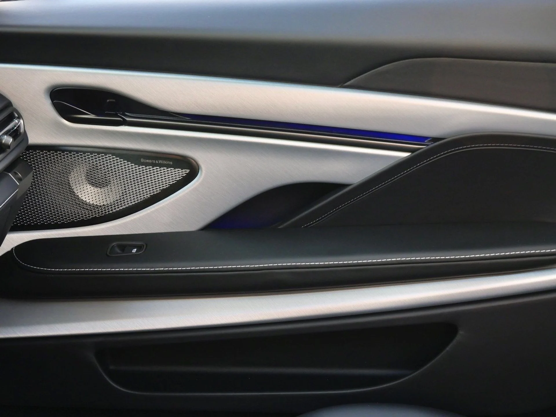 mph018_1095277651_dd46aa3f782618fe62996e6257ae7d1dx_f65b8da21d