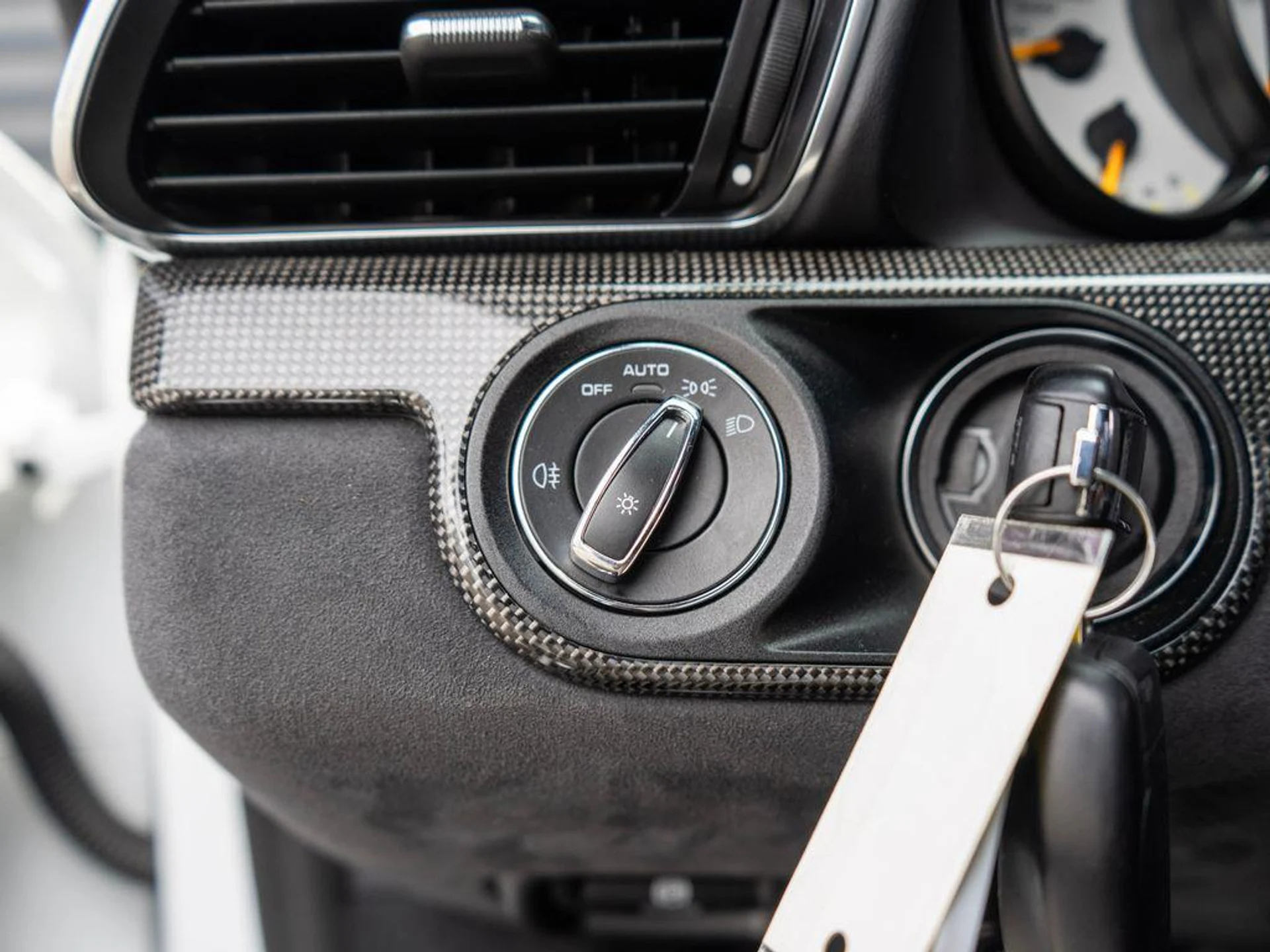 mph018_1100971908_WAWWE_3_Bqif_JP_Ov_Rg_Zg_Yq_M5c_FXMQ_a7c7da5336