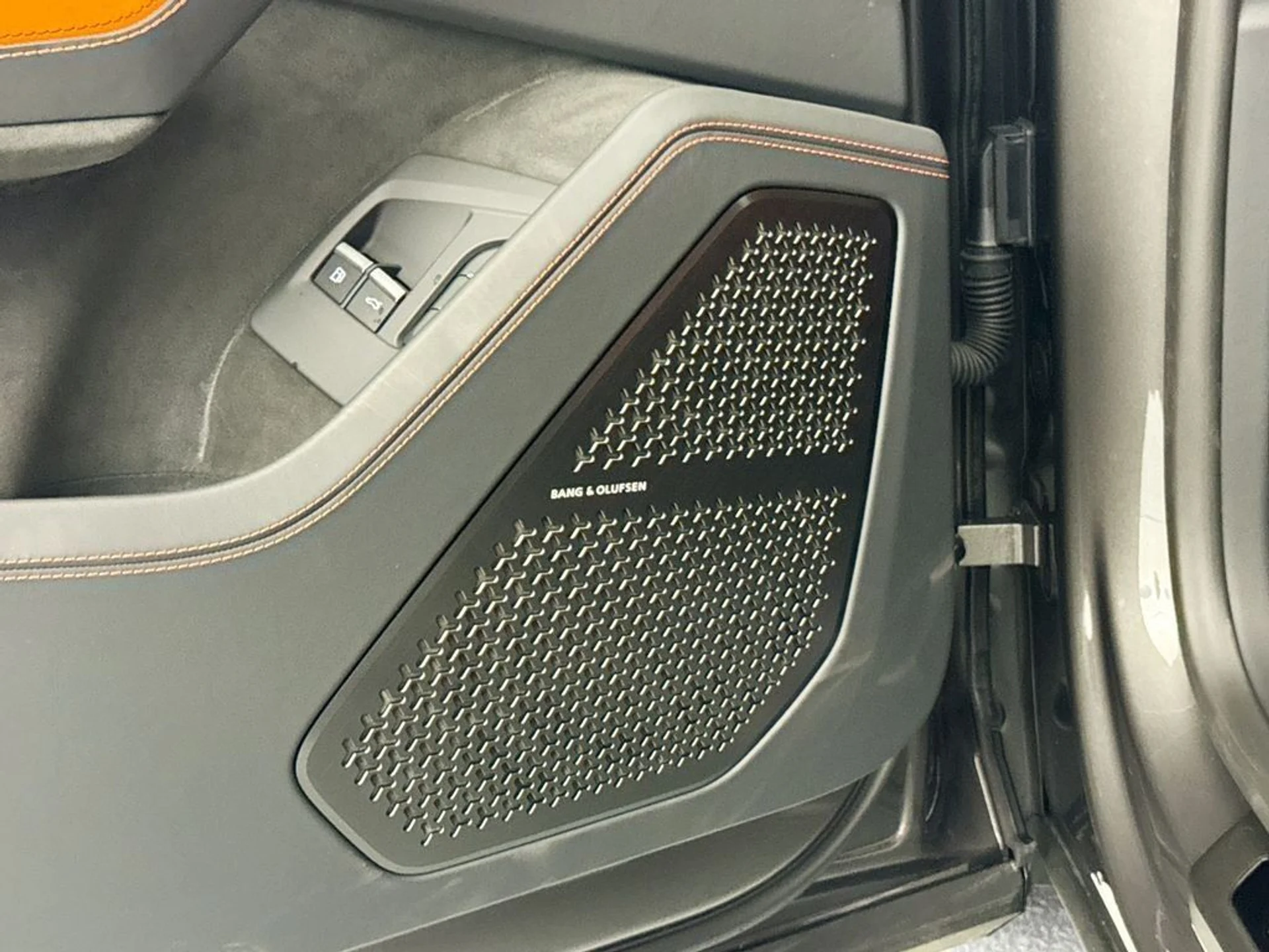 mph018_110157152_efda7e05c9d48c770772098444f560dd_ae39d2cd94