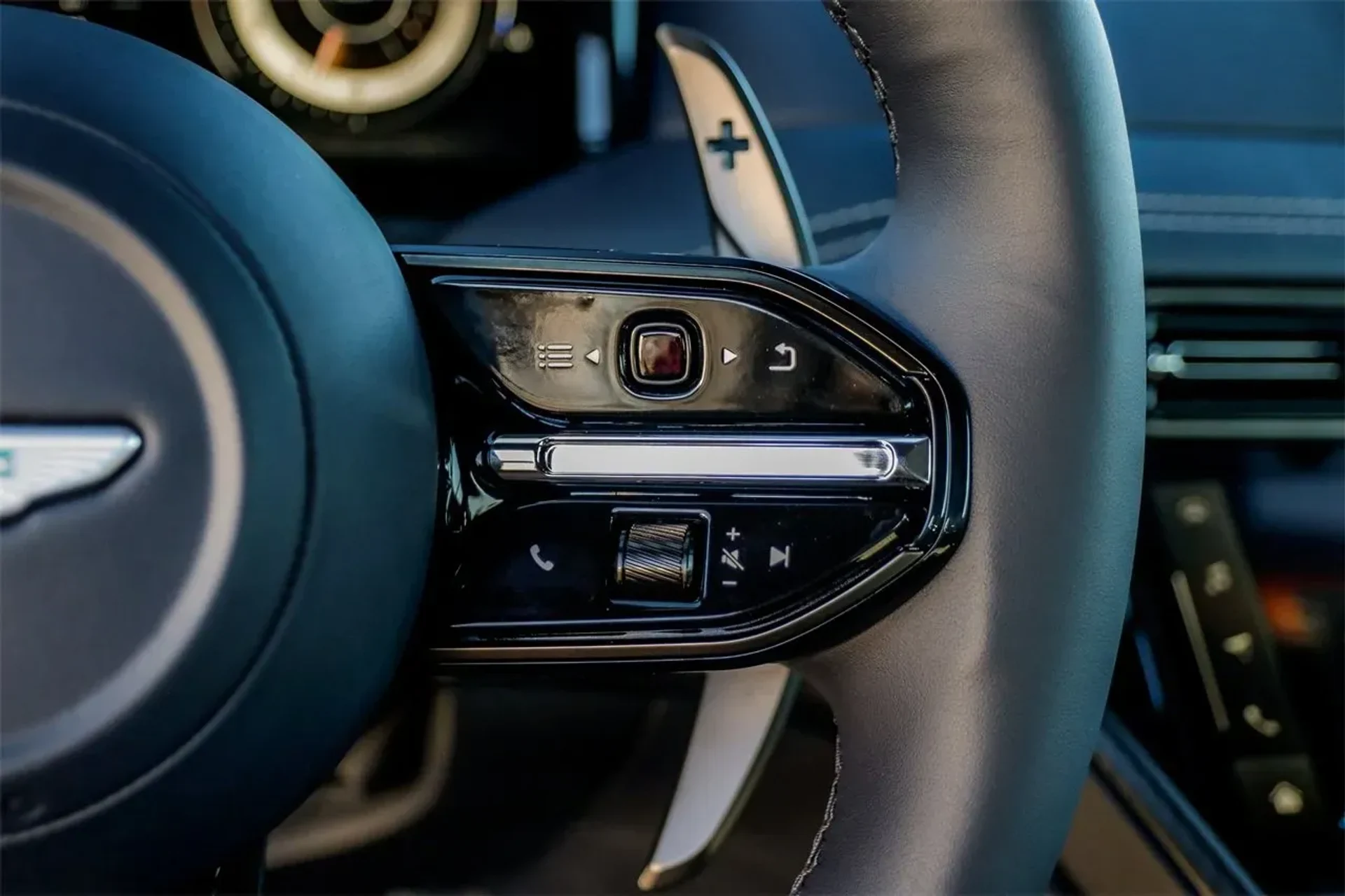 mph018_1102346633_b2bb9e12f7fa4726bf1612d1d0b1bb3e_037d0c7bf5