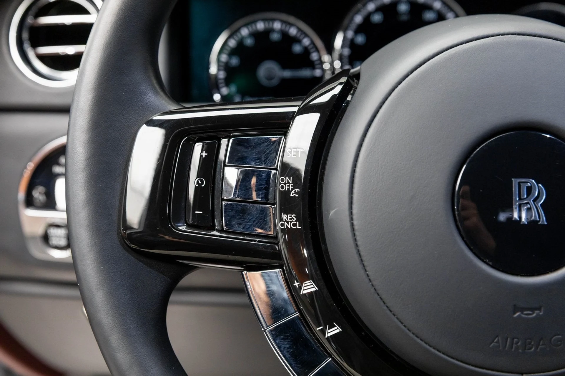 mph018_1103473182_19_ec781468f2