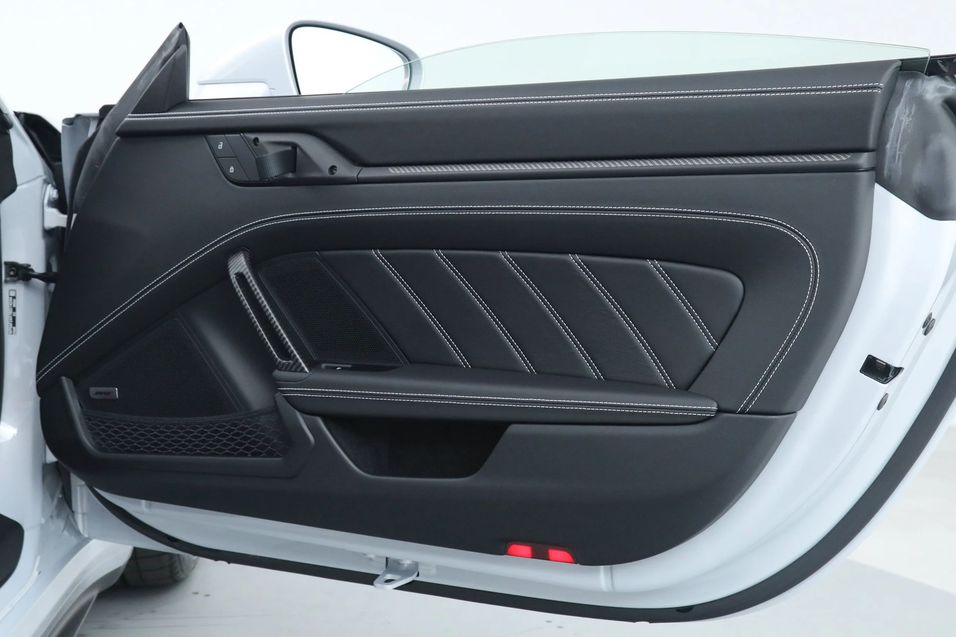 mph018_110598700_64809bb83ba70b7895c86da07c358ff2_a5f3fa8f17