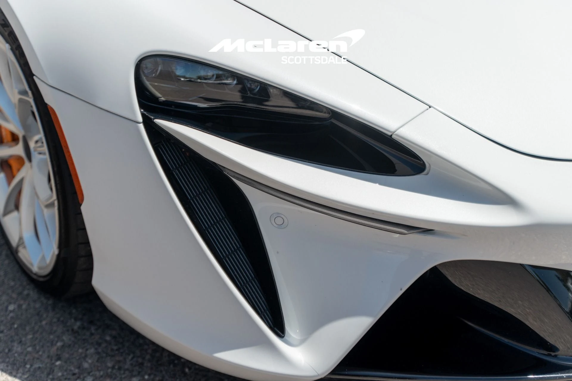 mph018_1106522063_Used_2026_MCLAREN_ARTURA_1781288579_e0ef298852