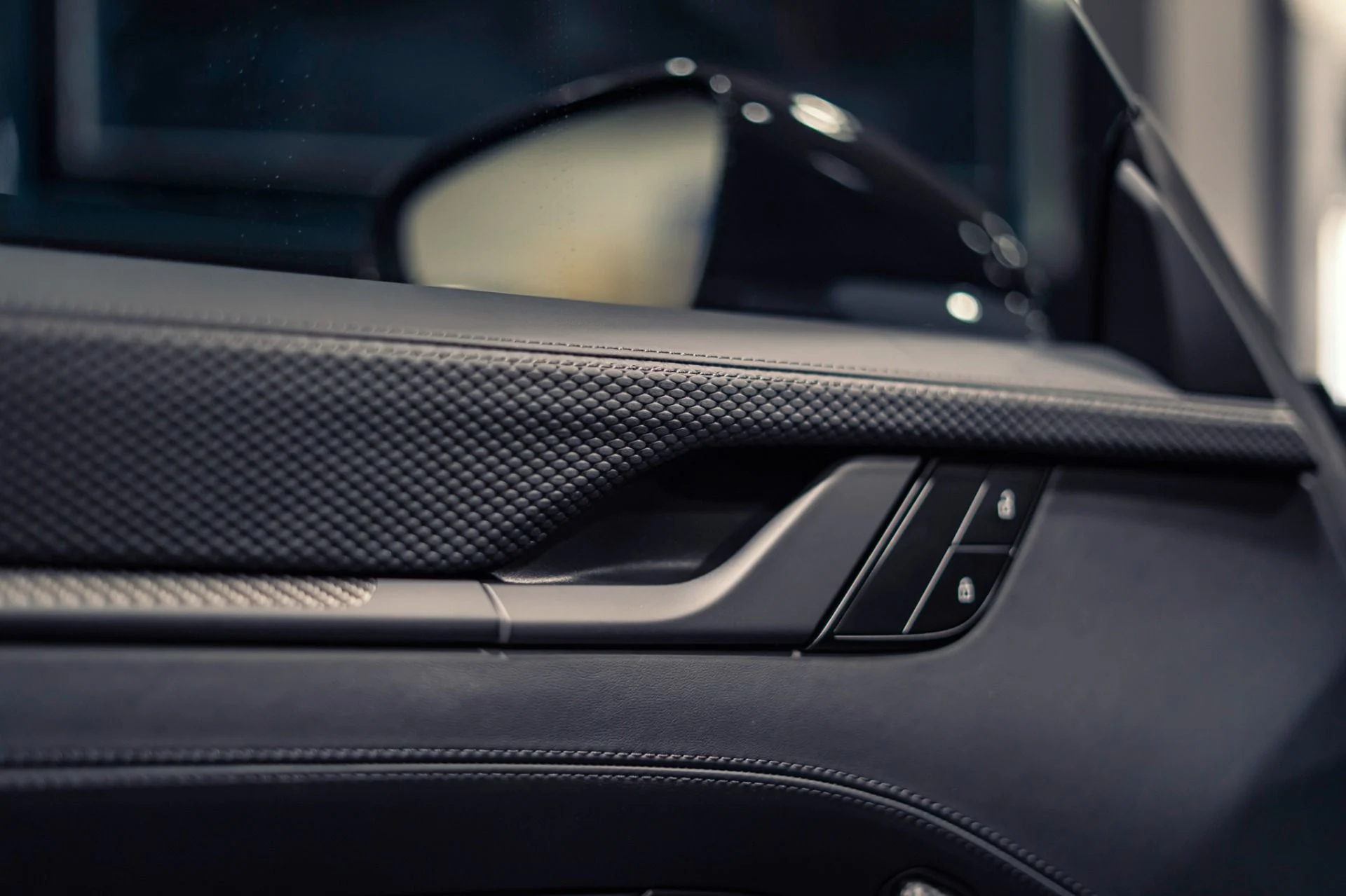 mph018_1111738935_Used_2026_Porsche_911_GT_3_Touring_Lightweight_Package_1776110091_9edec15995