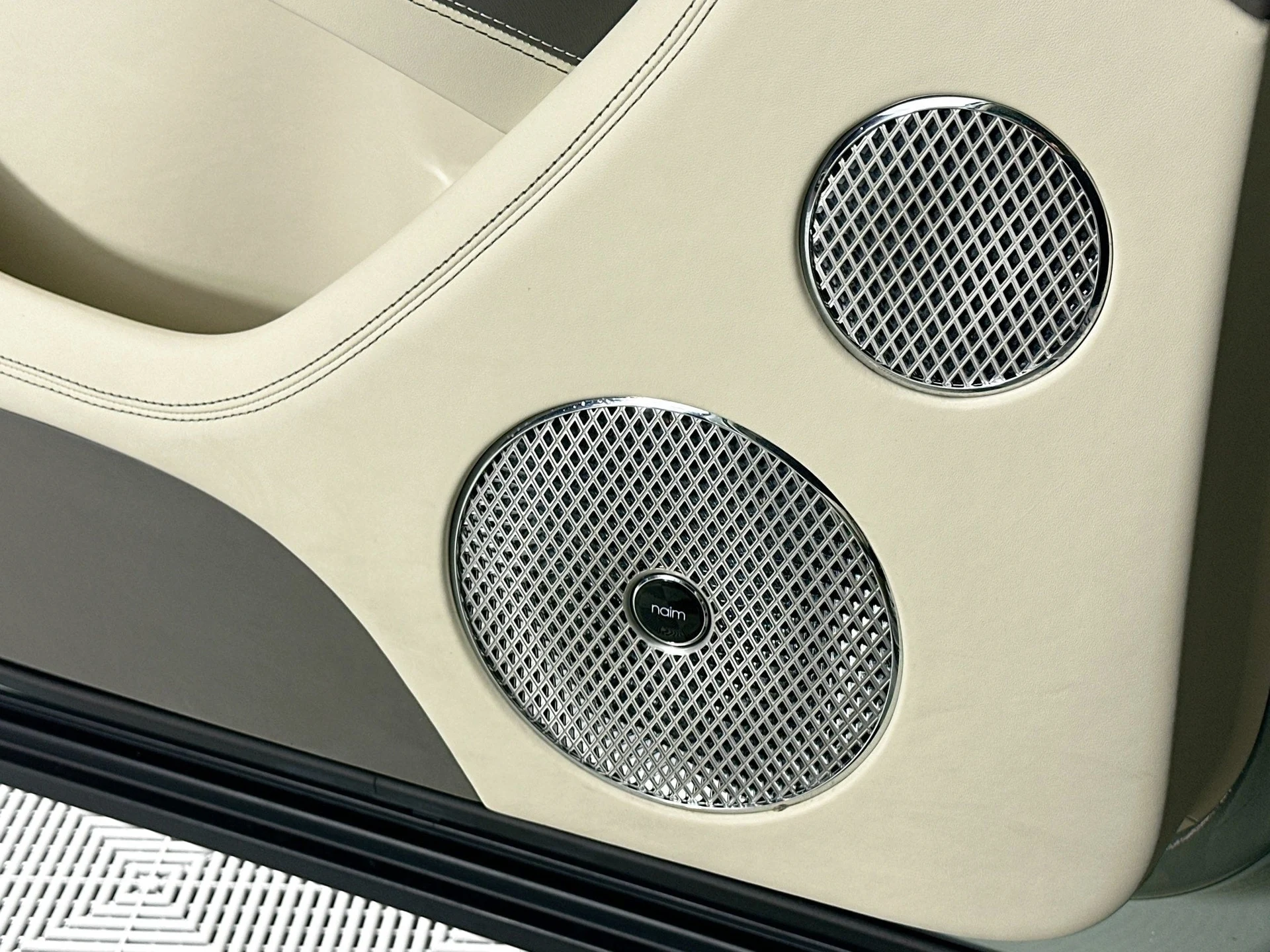 mph018_1124060421_19_8b83938da4