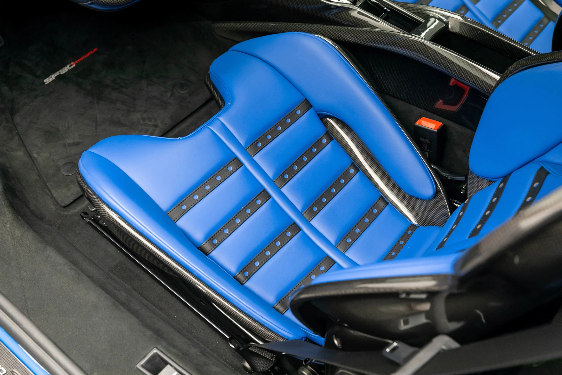 mph018_1124493393_c73407ea398b4d2ab53f15f76ea6e6b4_b16e628700