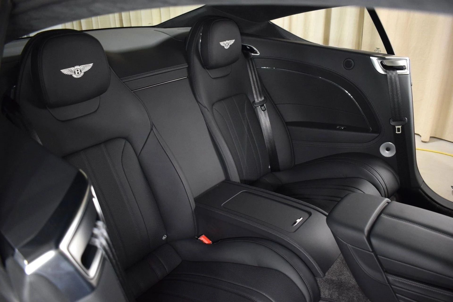 mph018_112459759_8d246dbdbda8949dd5afdfe6e36e8d6ex_4967aee104