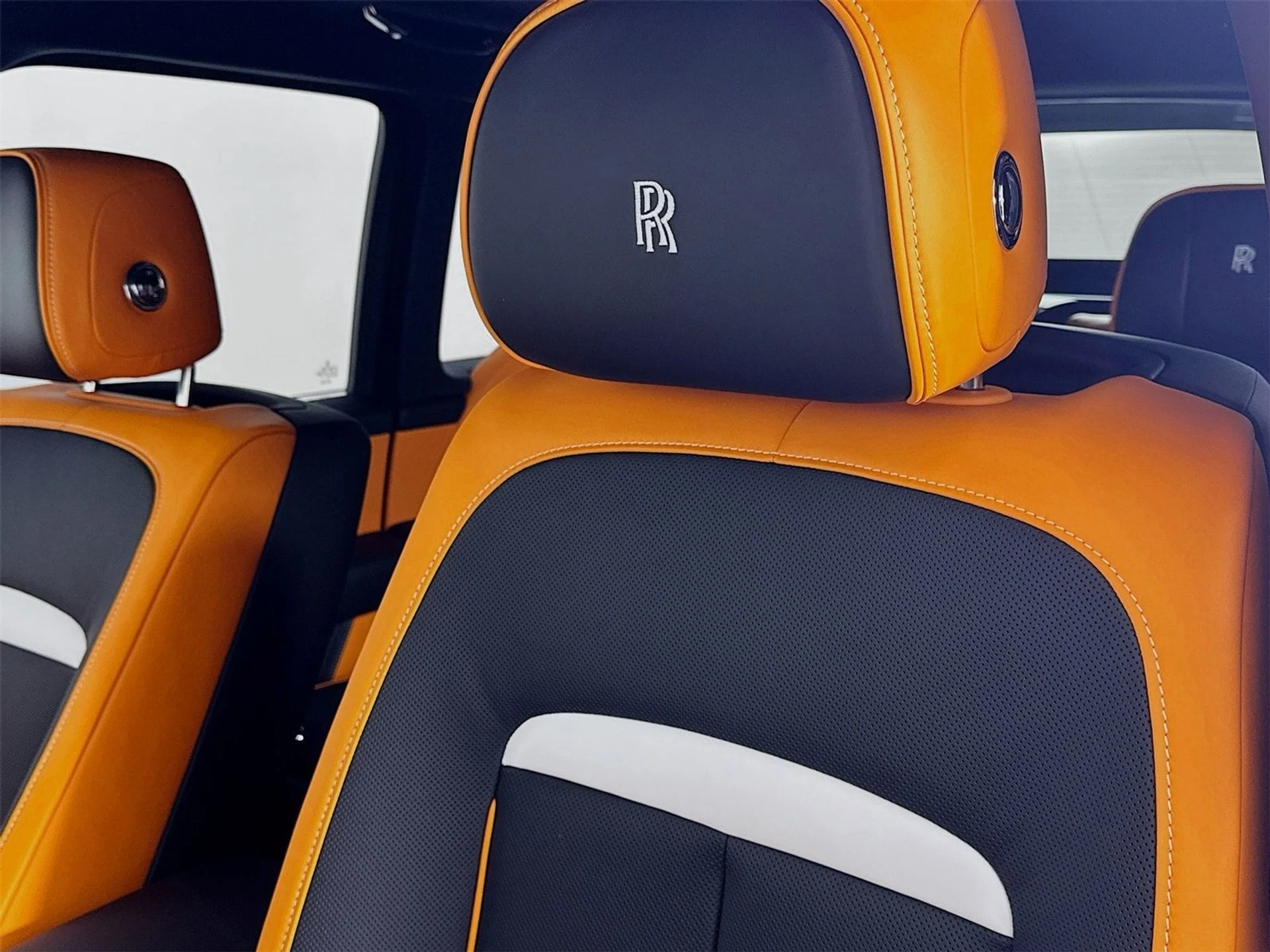 mph018_1133509846_22e853a65c2a0174265dc01080571e00x_60fb0691ec