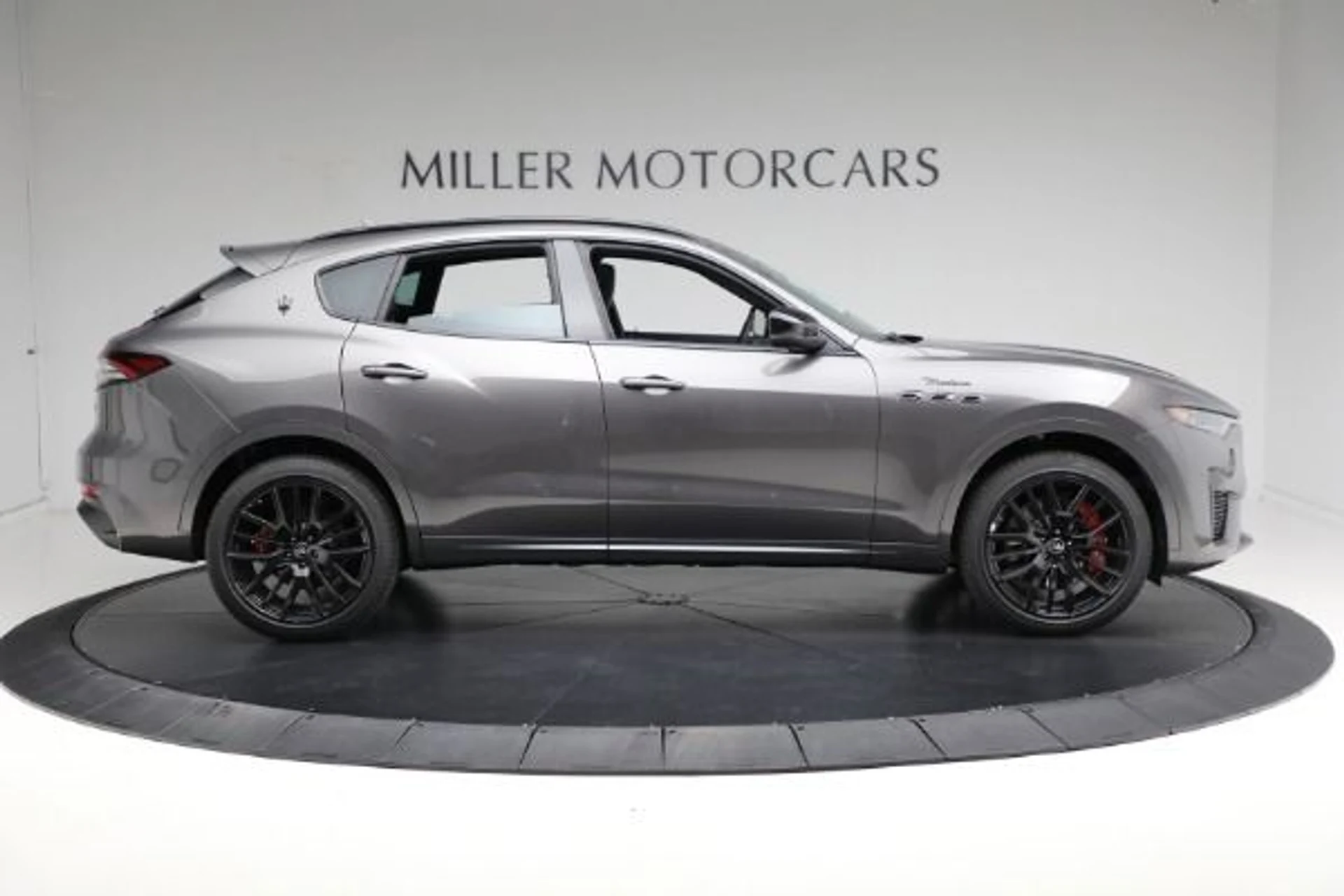 mph018_113419981_New_2024_Maserati_Levante_Modena_Ultima_8671613d25