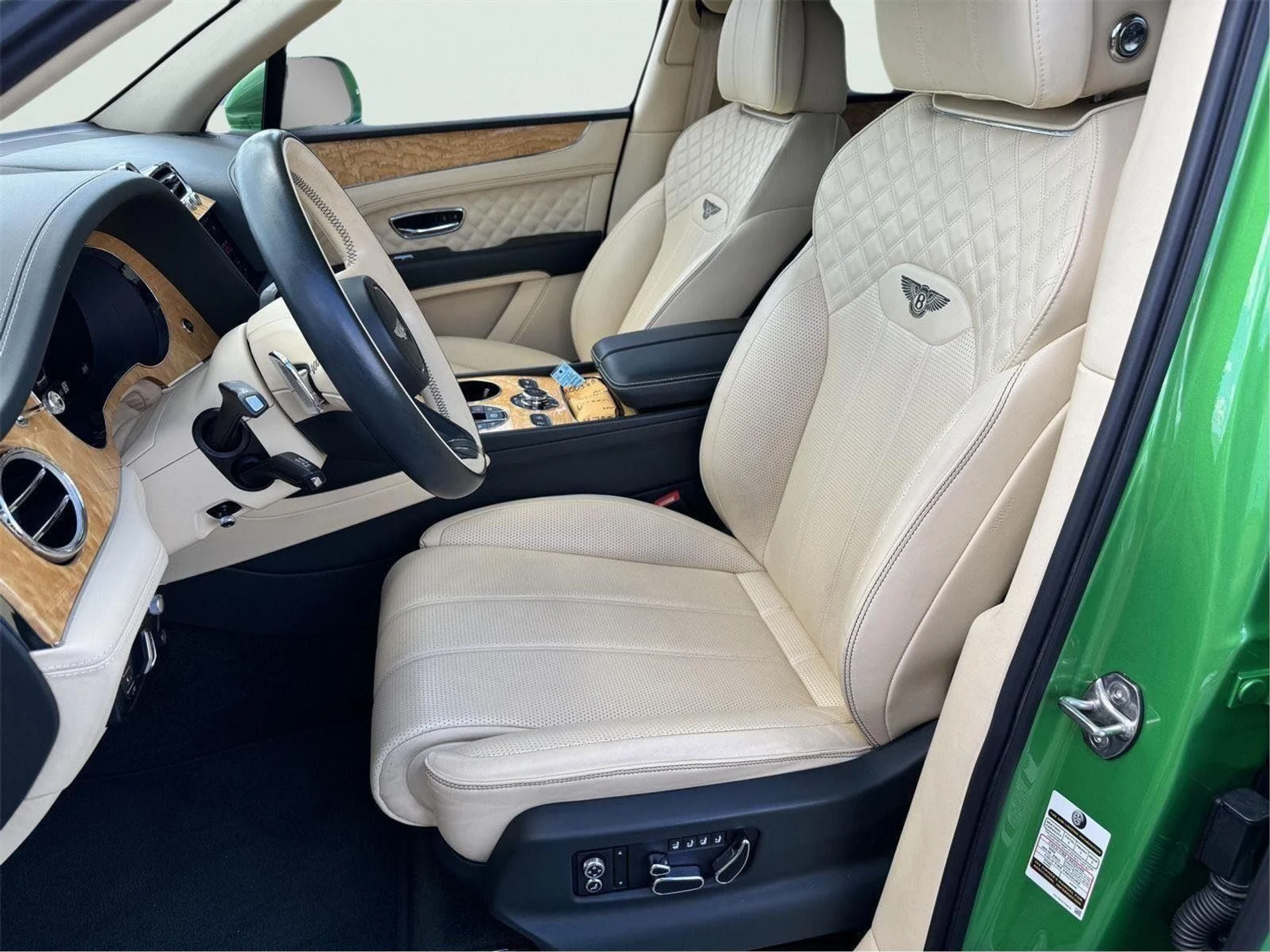 mph018_1138239762_b84208c472afc7809f97c1cbb9562290_e34e92e739