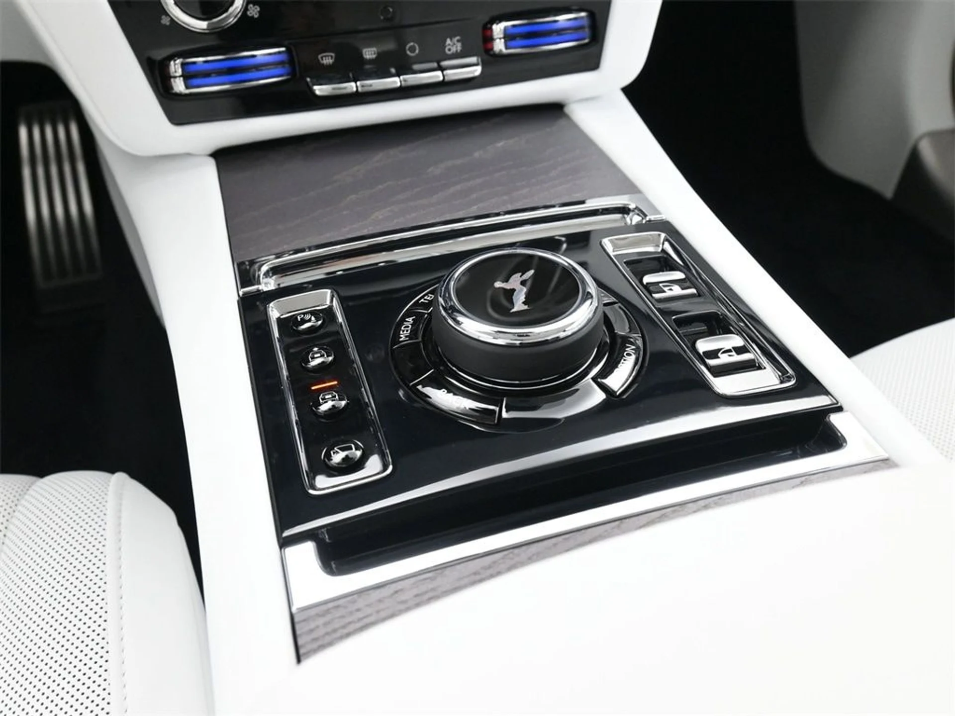 mph018_1138694605_b1f191c84ca2750d18a089be9bfc218bx_dabcb12596