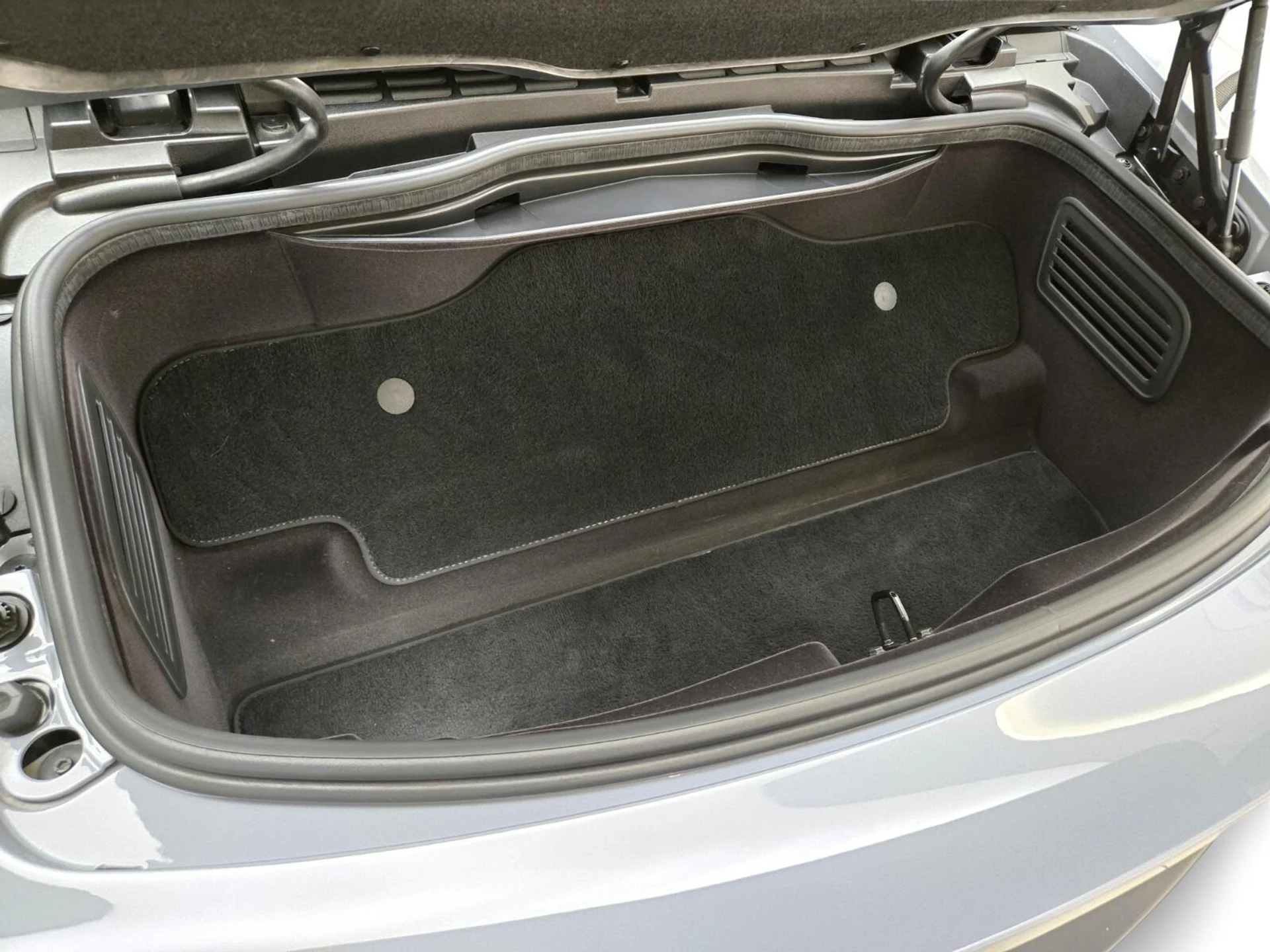 mph018_1141214244_Used_2023_Maserati_MC_20_Cielo_1777354578_54d9f1e3da