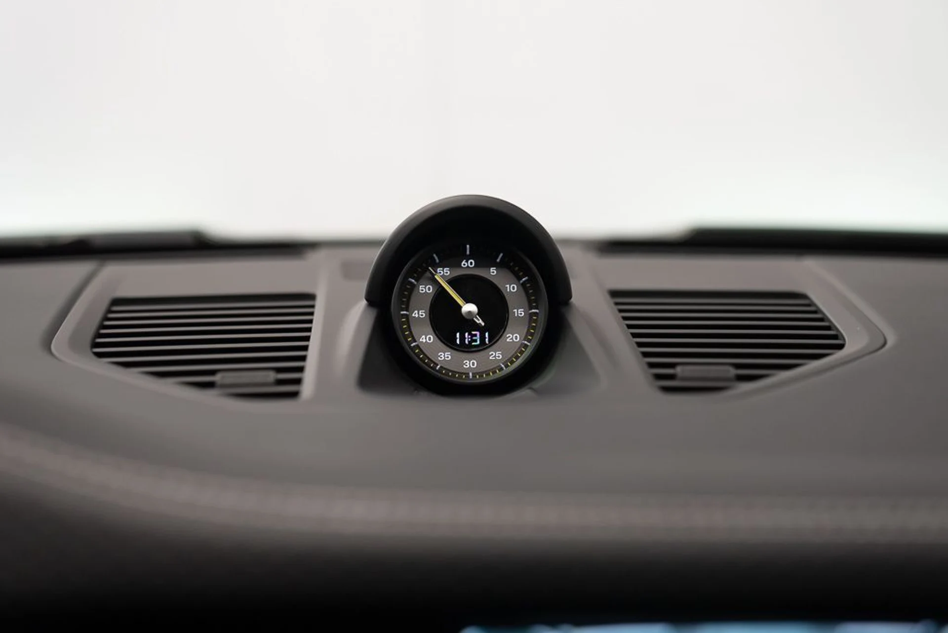 mph018_1141853948_porsche_911_2026_c4fe5fb61d