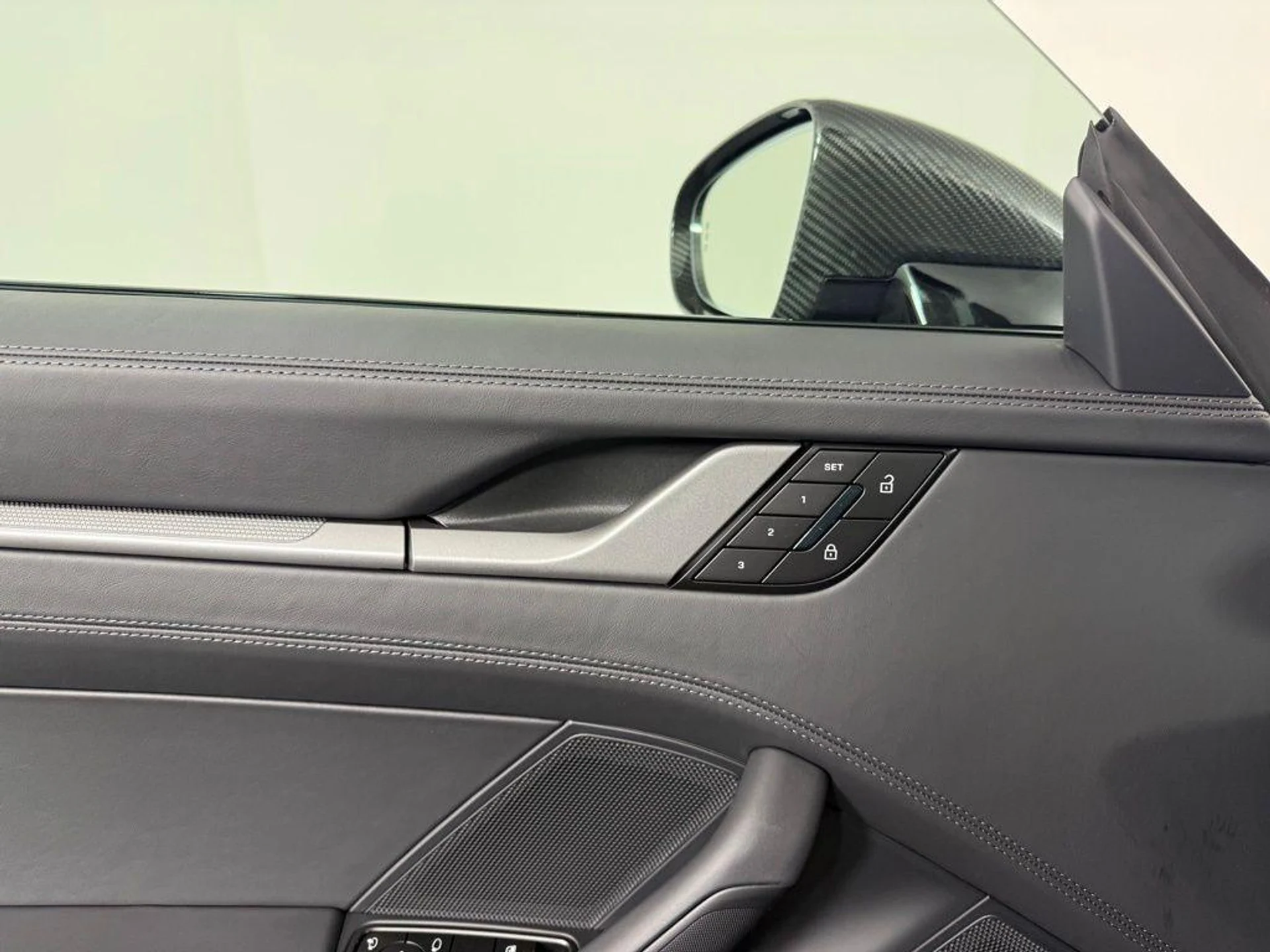 mph018_1142464699_pg_Ds_HU_9l4q7_C_Xgdq8d34u_SP_4_Xo_6a67650b66