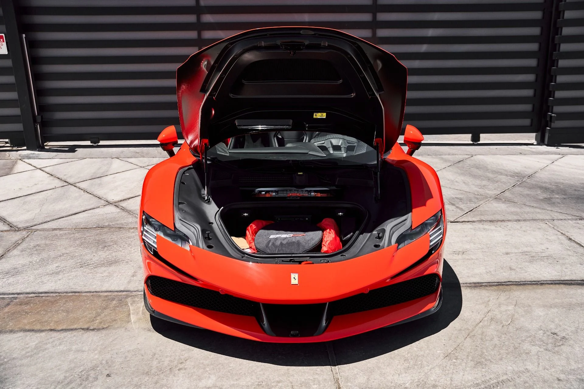 mph018_1149010864_Used_2023_Ferrari_SF_90_Spider_Base_1781118572_c3f696e5af