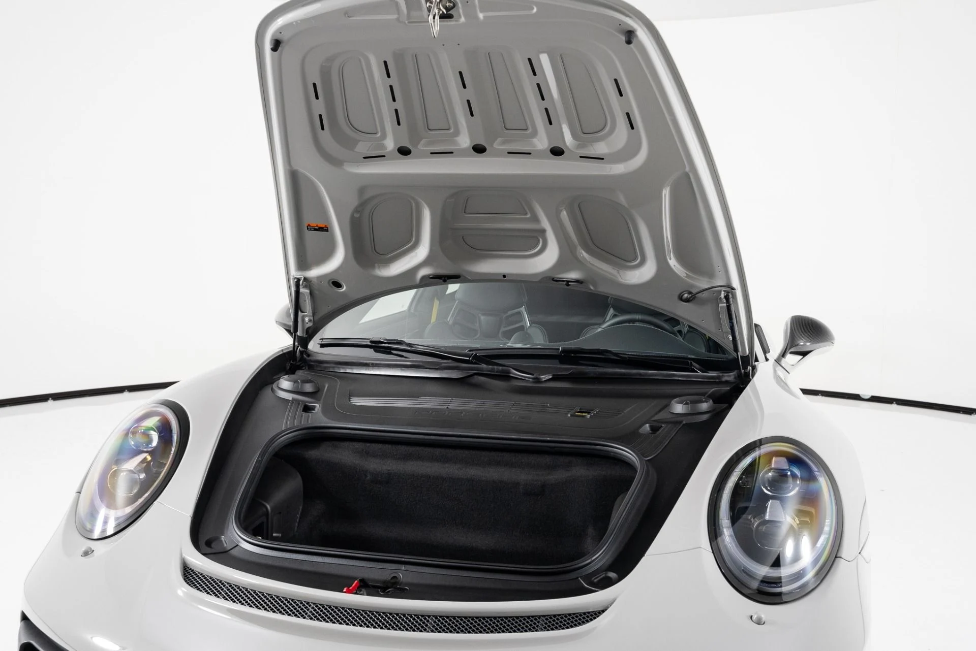 mph018_1152742206_Used_2018_Porsche_911_GT_3_1759183086_d03b4e8021