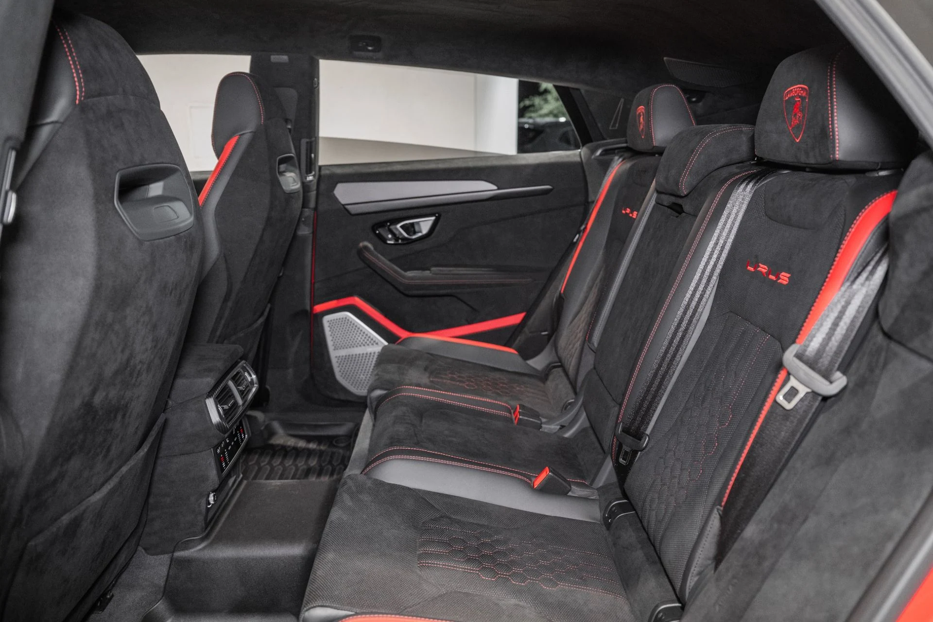 mph018_1154500798_New_2024_Lamborghini_Urus_Performante_1785778514_7ffc50dcc2