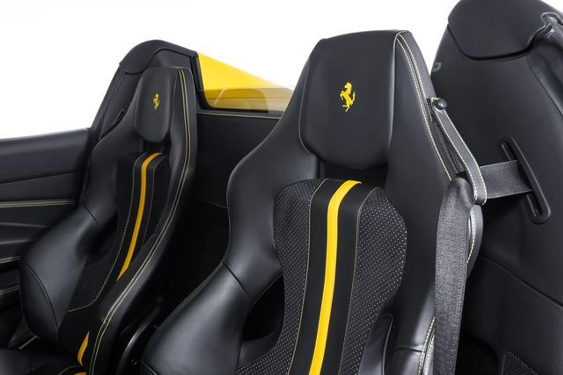 mph018_1156754203_05d859d0387b046123093344a8ed2124x_6dc42c2912