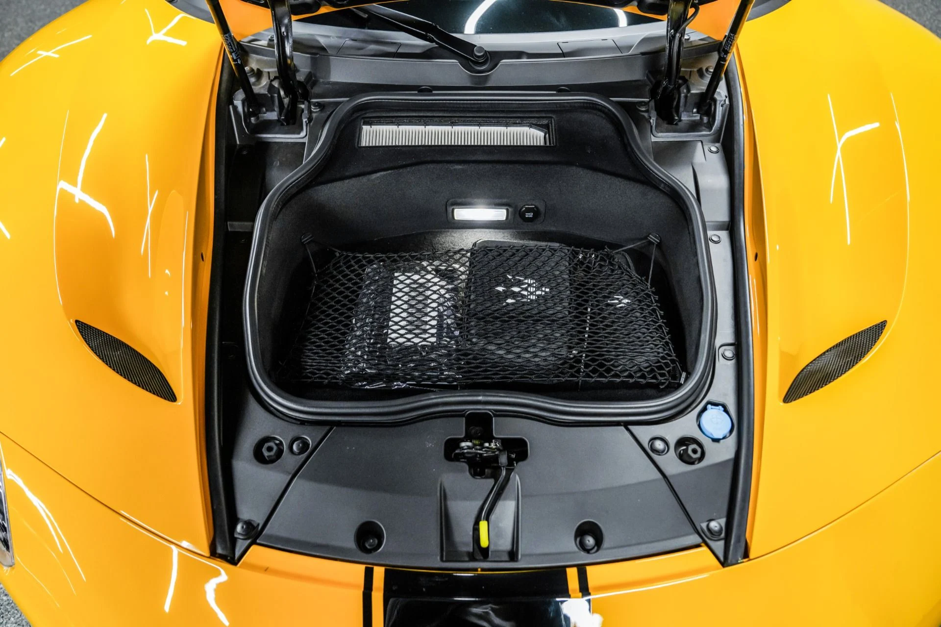 mph018_1156917967_Used_2023_Maserati_MC_20_Cielo_193_Miles_Fuoriserie_Color_Interior_Carbon_Fiber_Package_1770741593_7310e56736