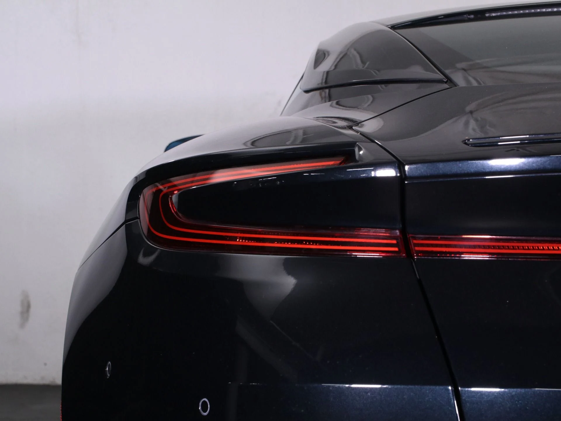 mph018_1157079855_Used_2024_Aston_Martin_DB_12_1758483136_23cacc9e85