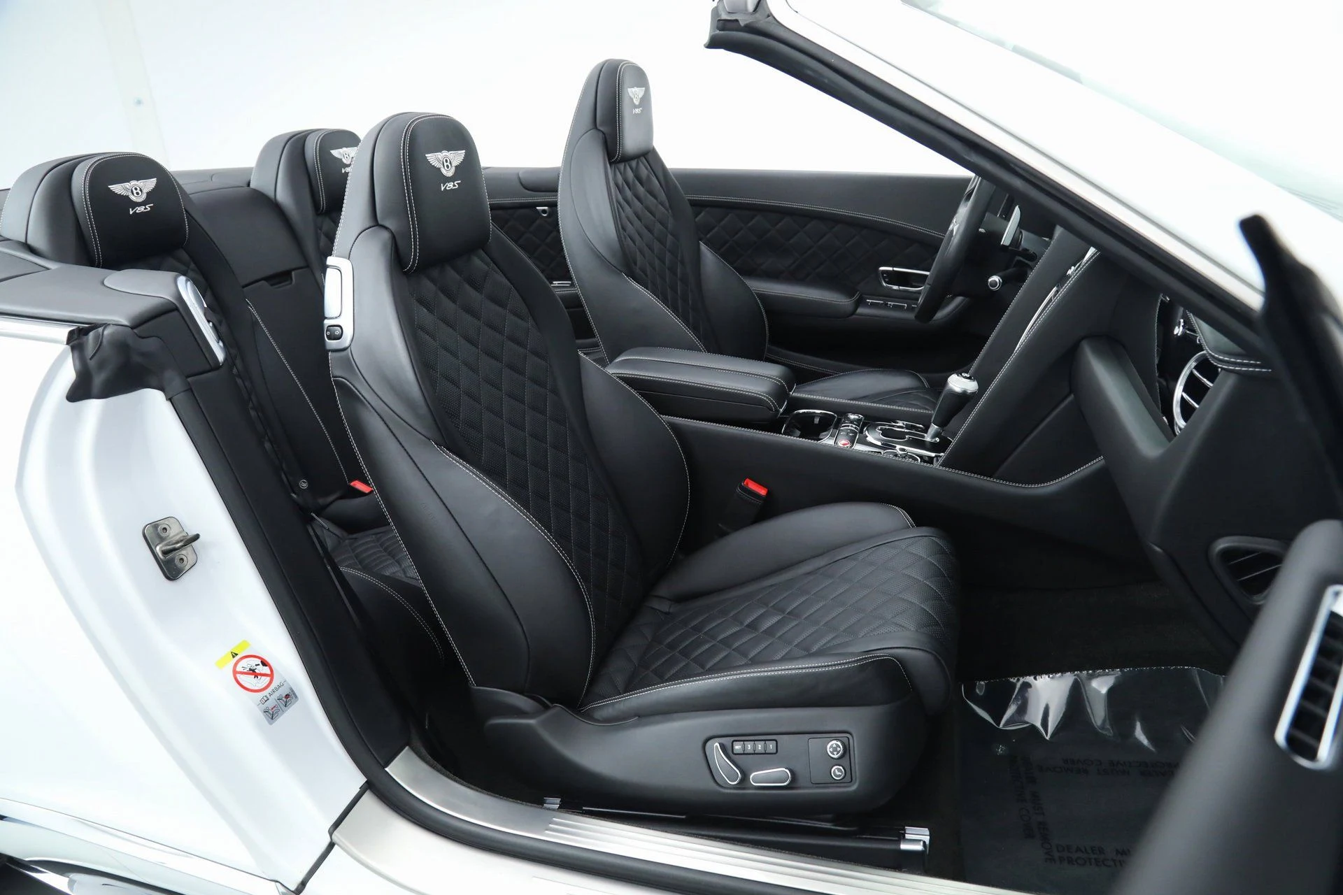 mph018_115806493_0f08cc9416b84beb15bc36299c2cd173_3d942e3082